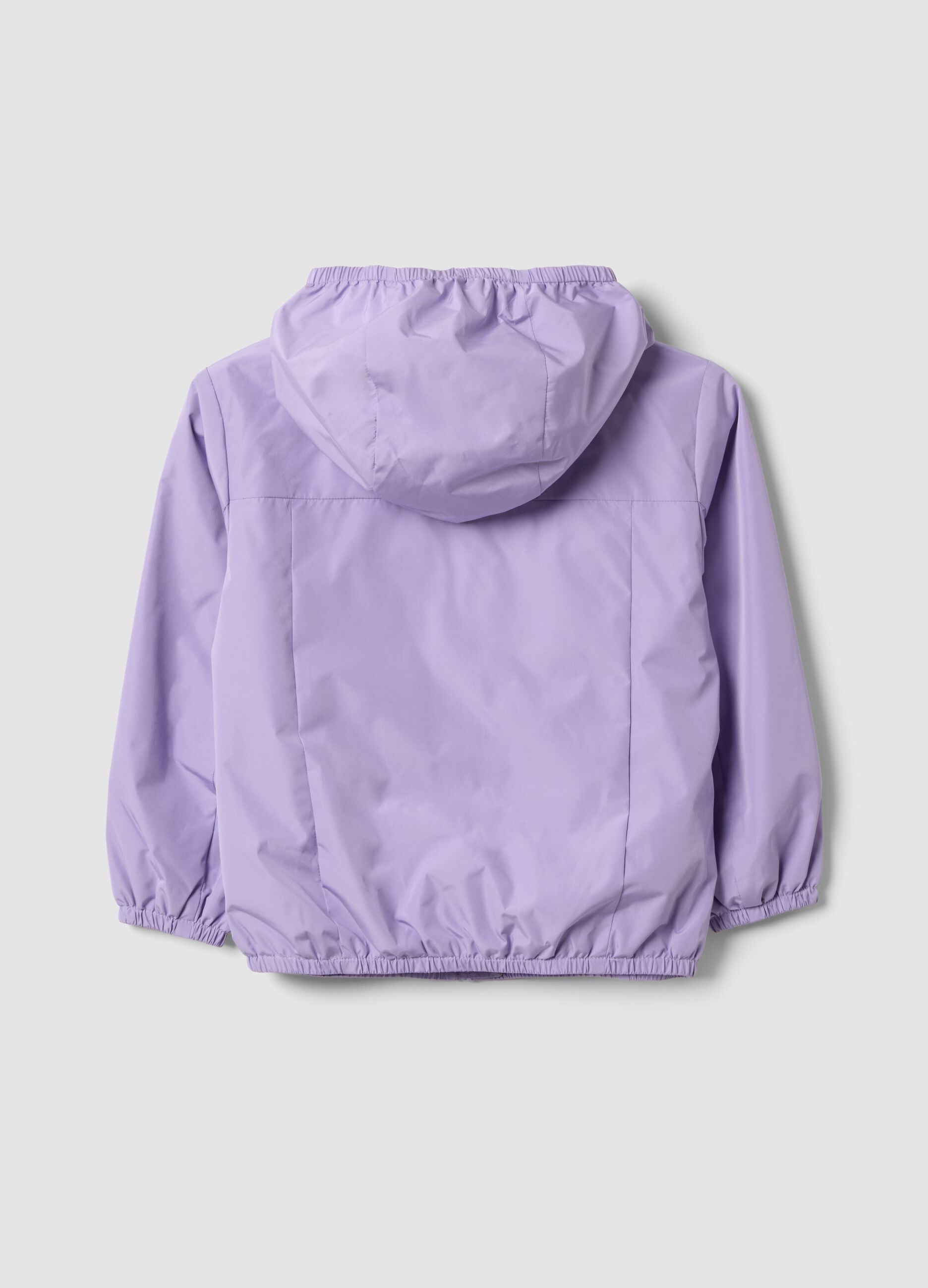 Casaco imperme&aacute;vel roxo com capuz e fecho de correr para menina, corte regular