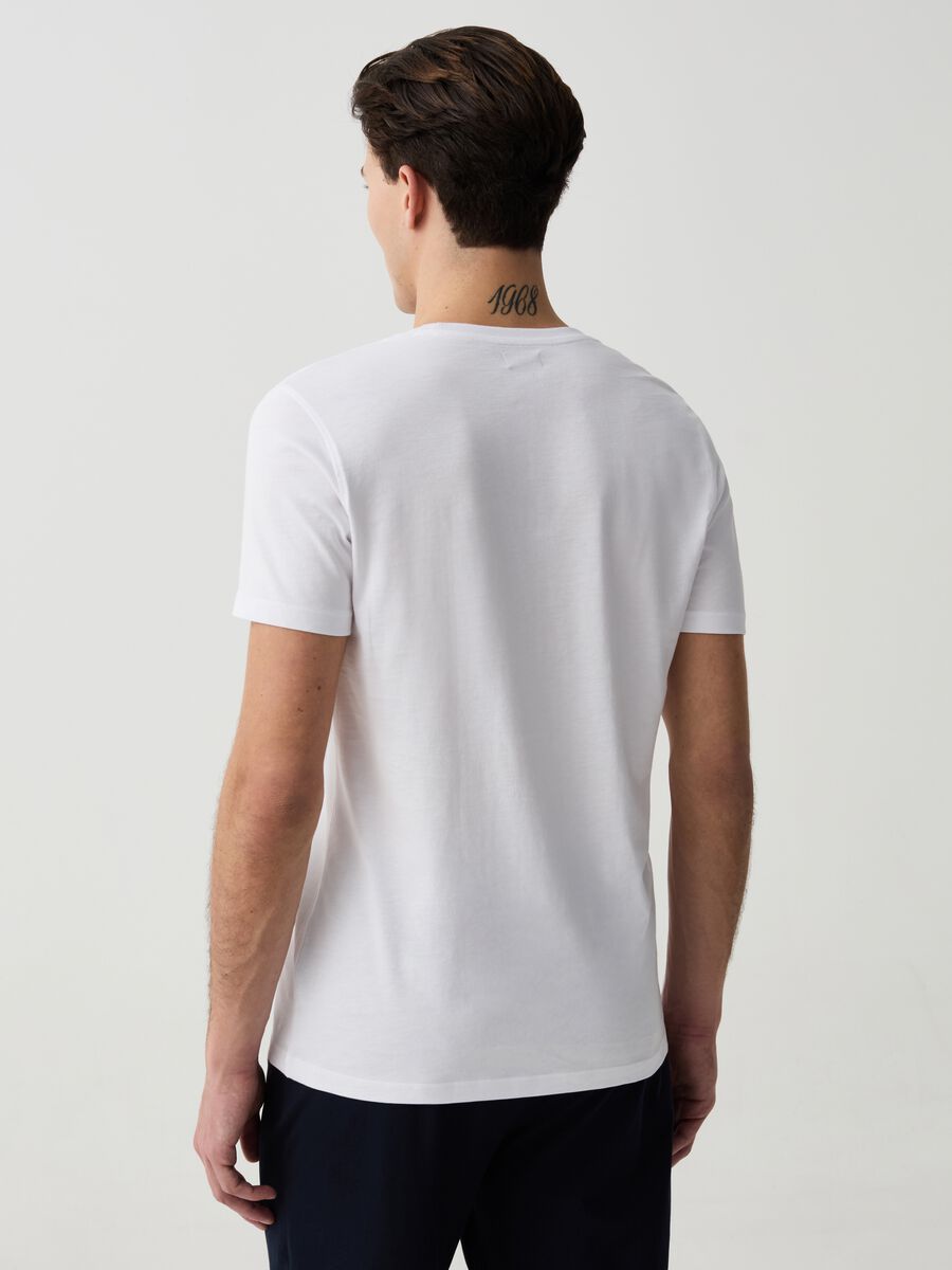 Two-pack undershirts with V neck_1