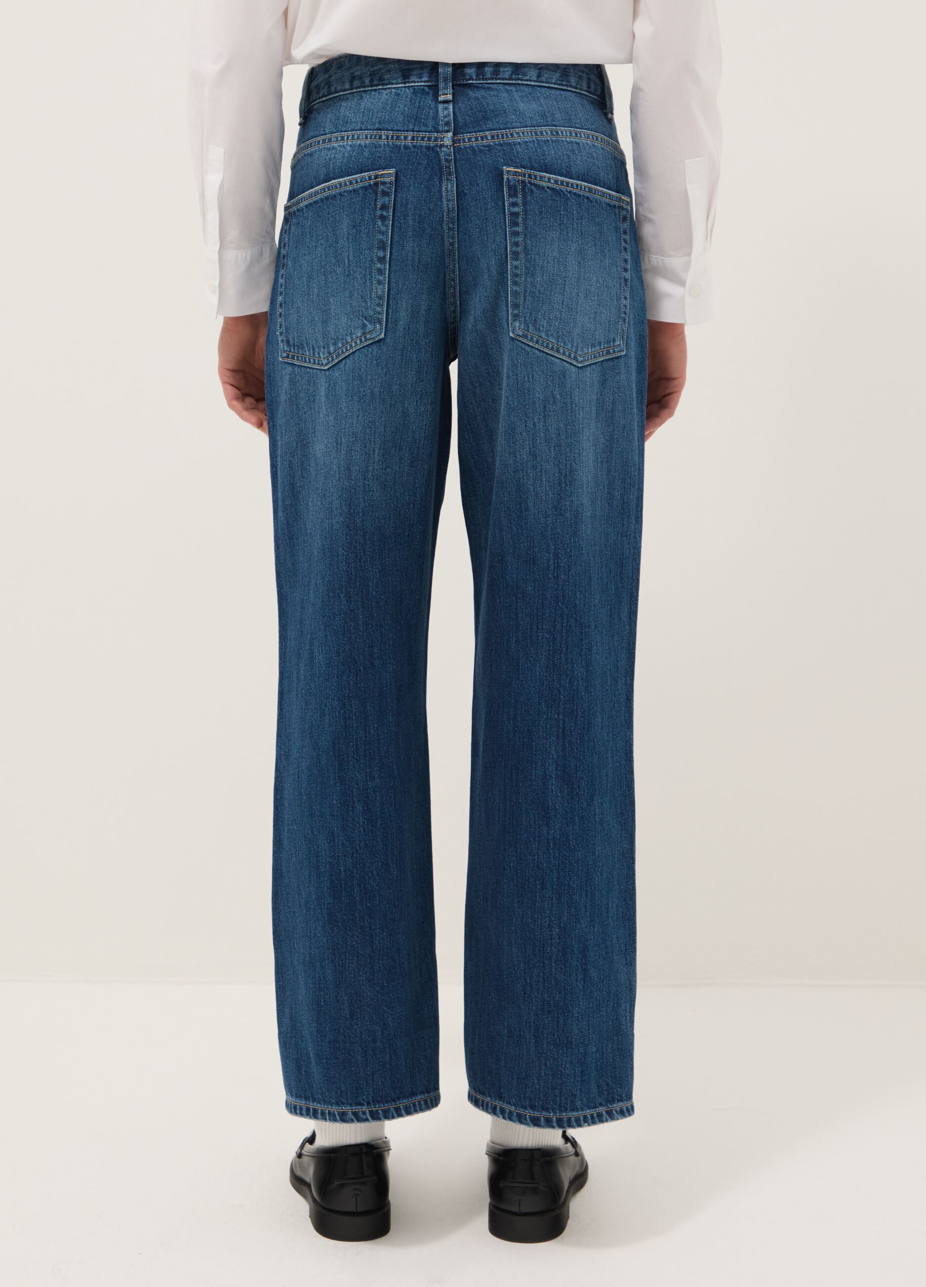 &Tau;&zeta;&iota;&nu; &alpha;&pi;ό &kappa;&alpha;&theta;&alpha;&rho;ό &beta;&alpha;&mu;&beta;ά&kappa;&iota; &mu;&pi;&lambda;&epsilon; baggy fit