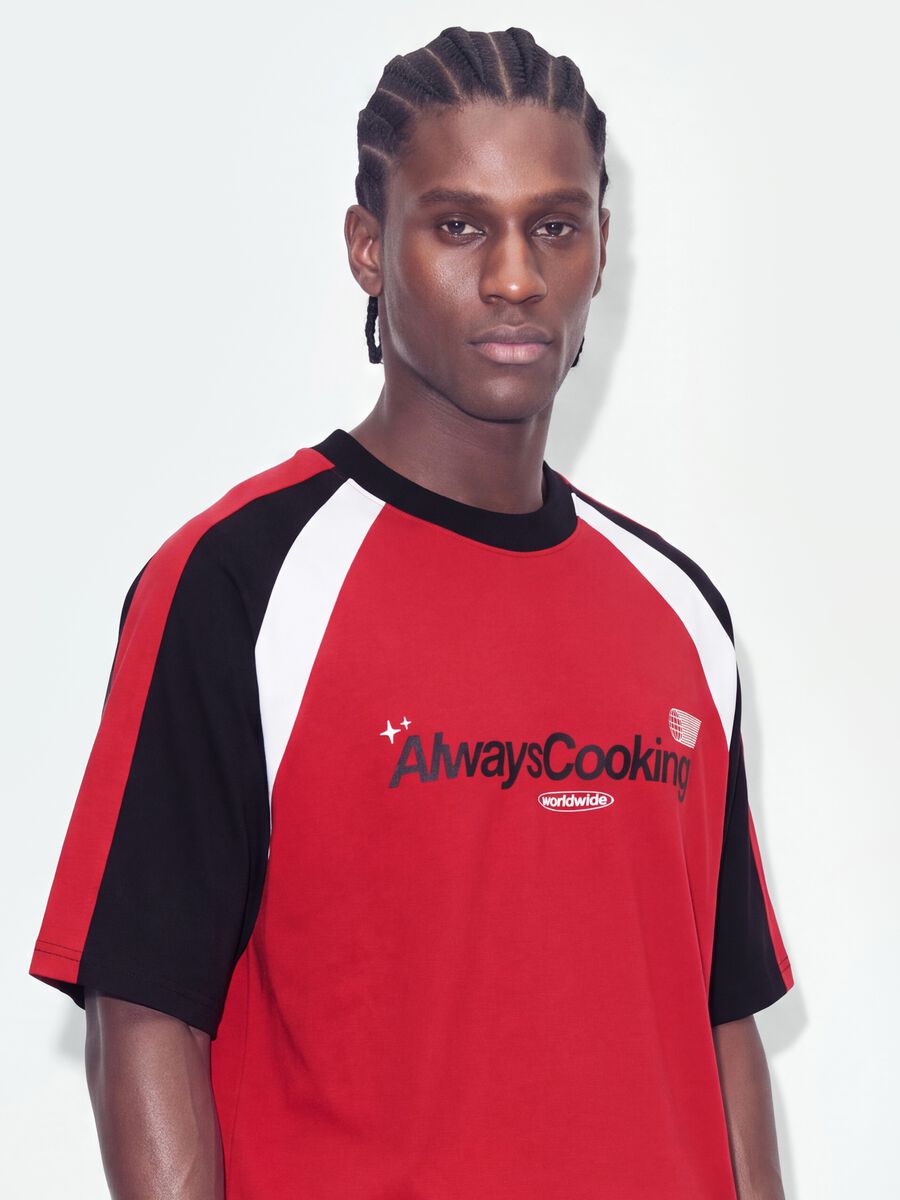 Red pure cotton T-shirt with front slogan relaxed fit_0