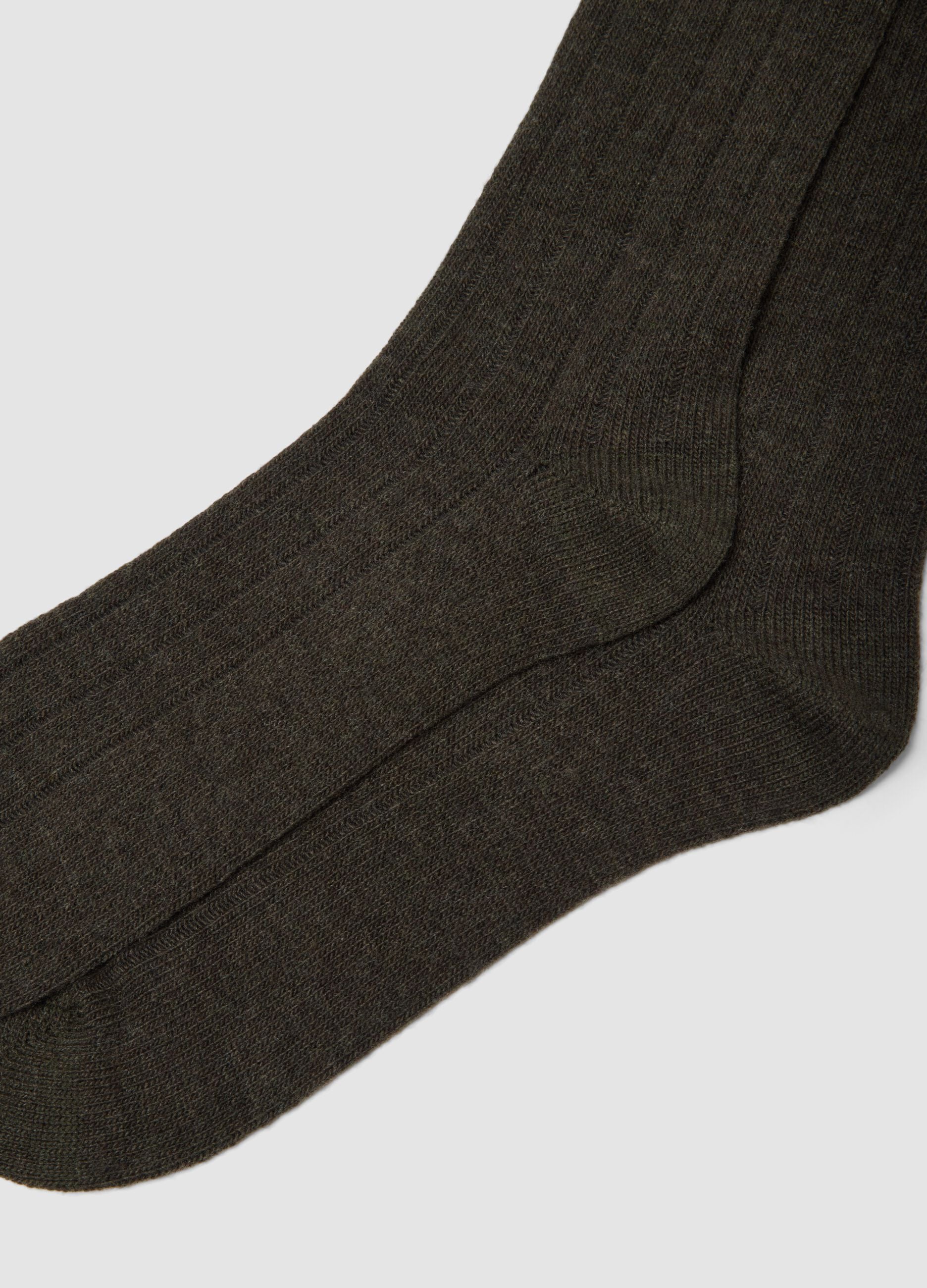 Calze midi verdi in lana, viscosa e cashmere elasticizzati