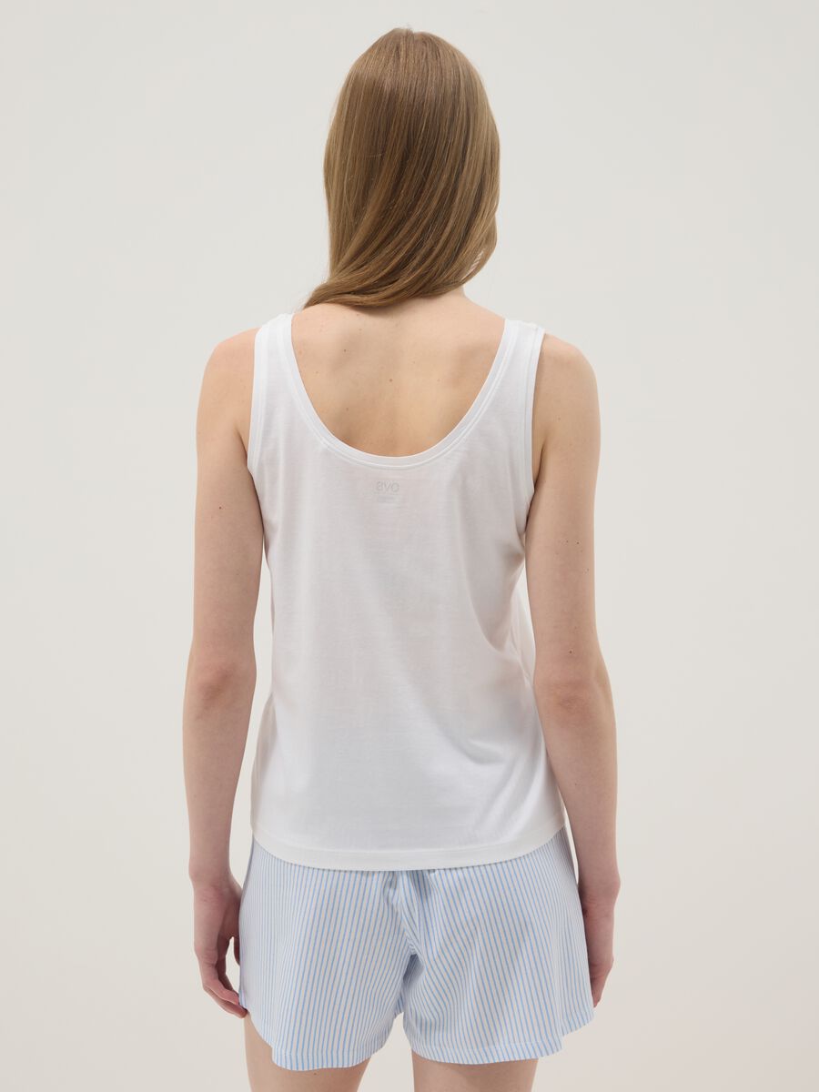 Weisses Pyjama-Top aus reiner Bio-Baumwolle, Regular Fit, mit Blumenprint_2