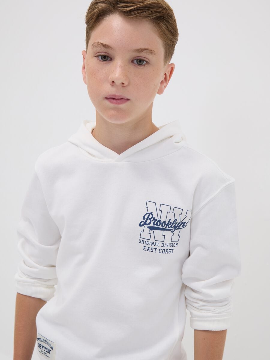 White pure cotton hoodie with print for boys_1