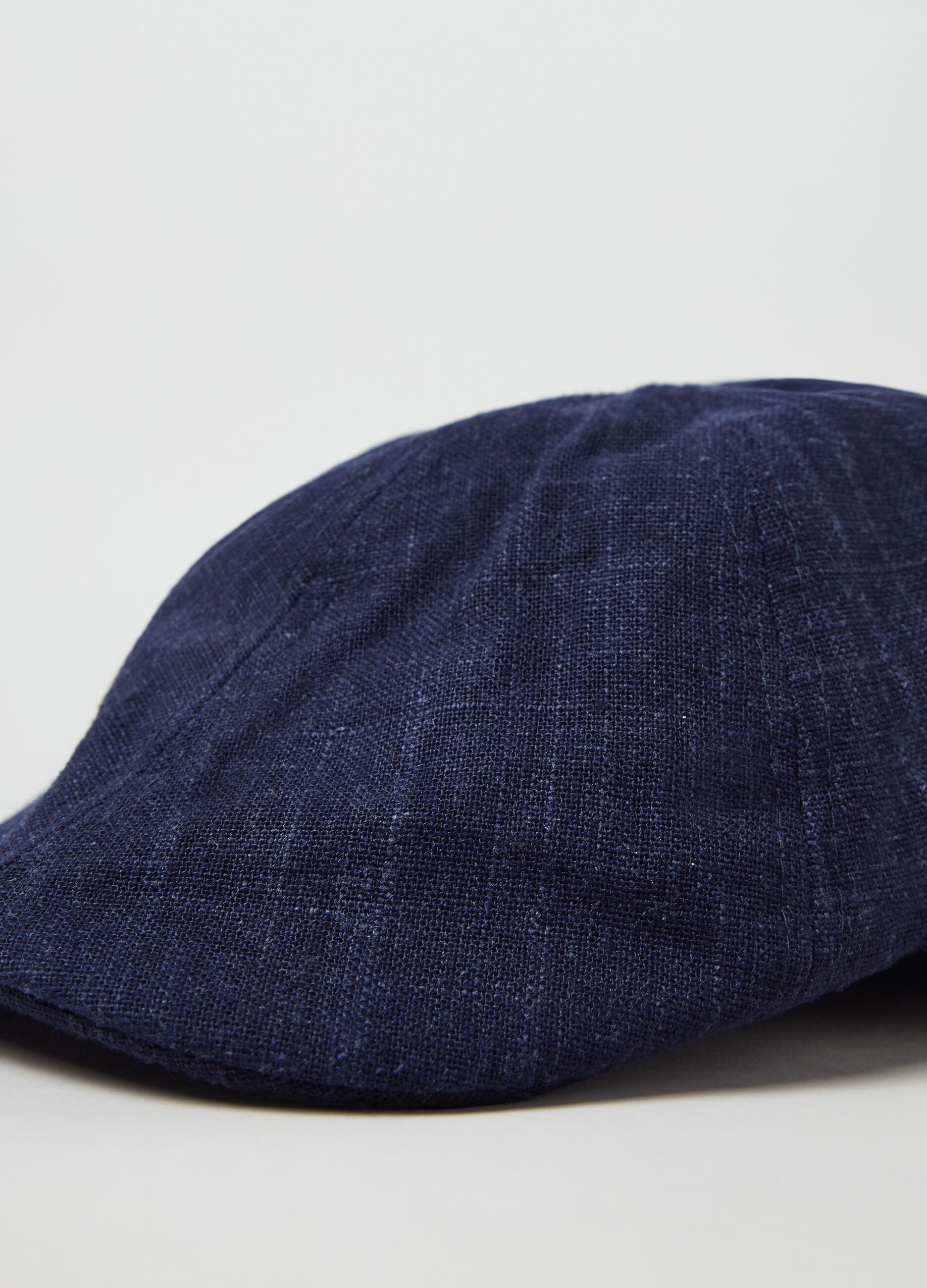 Flat cap in viscose and cotton