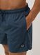 Blaue Badeshorts mit elastischem Bund und Kordelzug_3