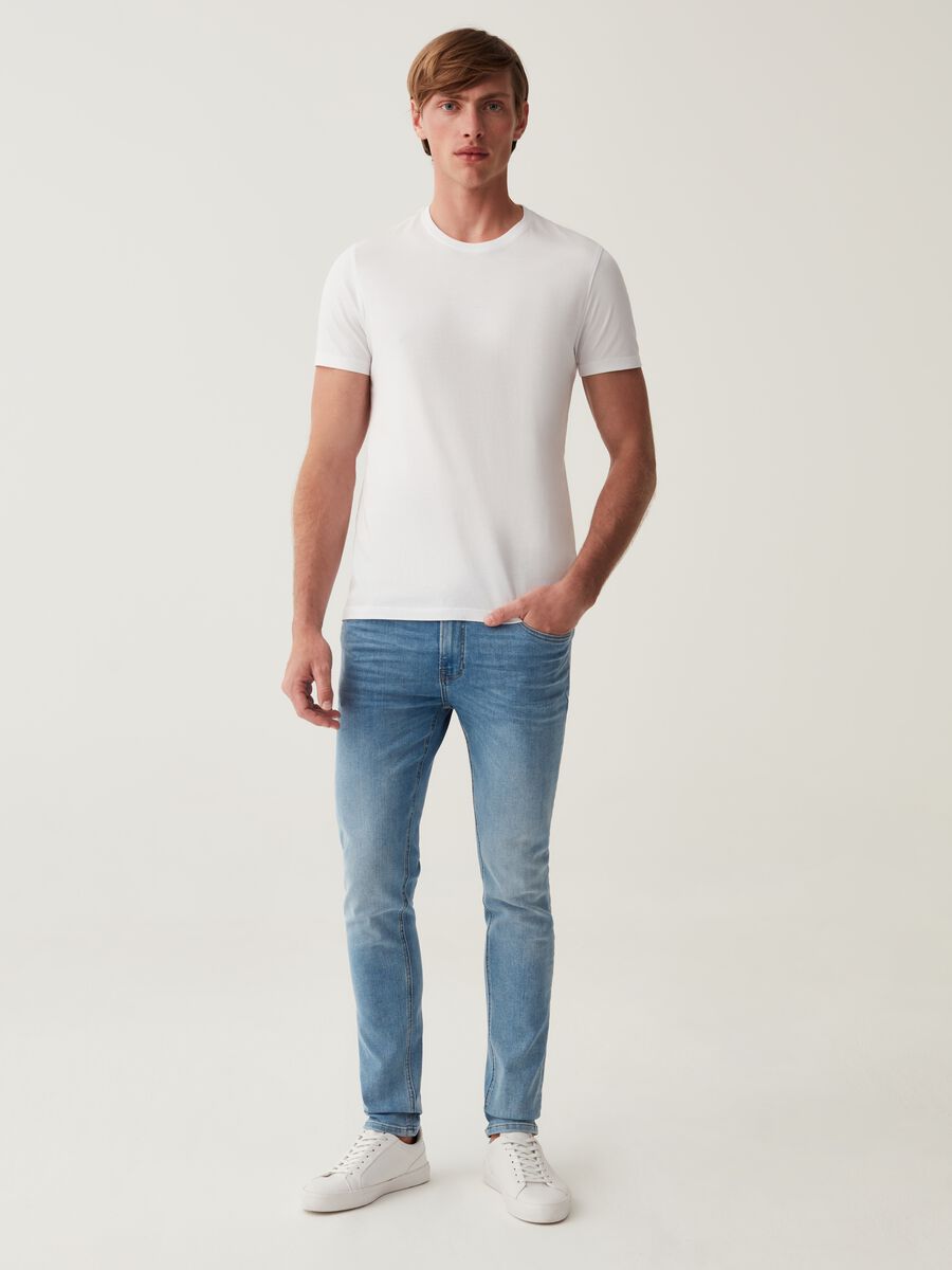 Jeans super skinny fit con scoloriture_0