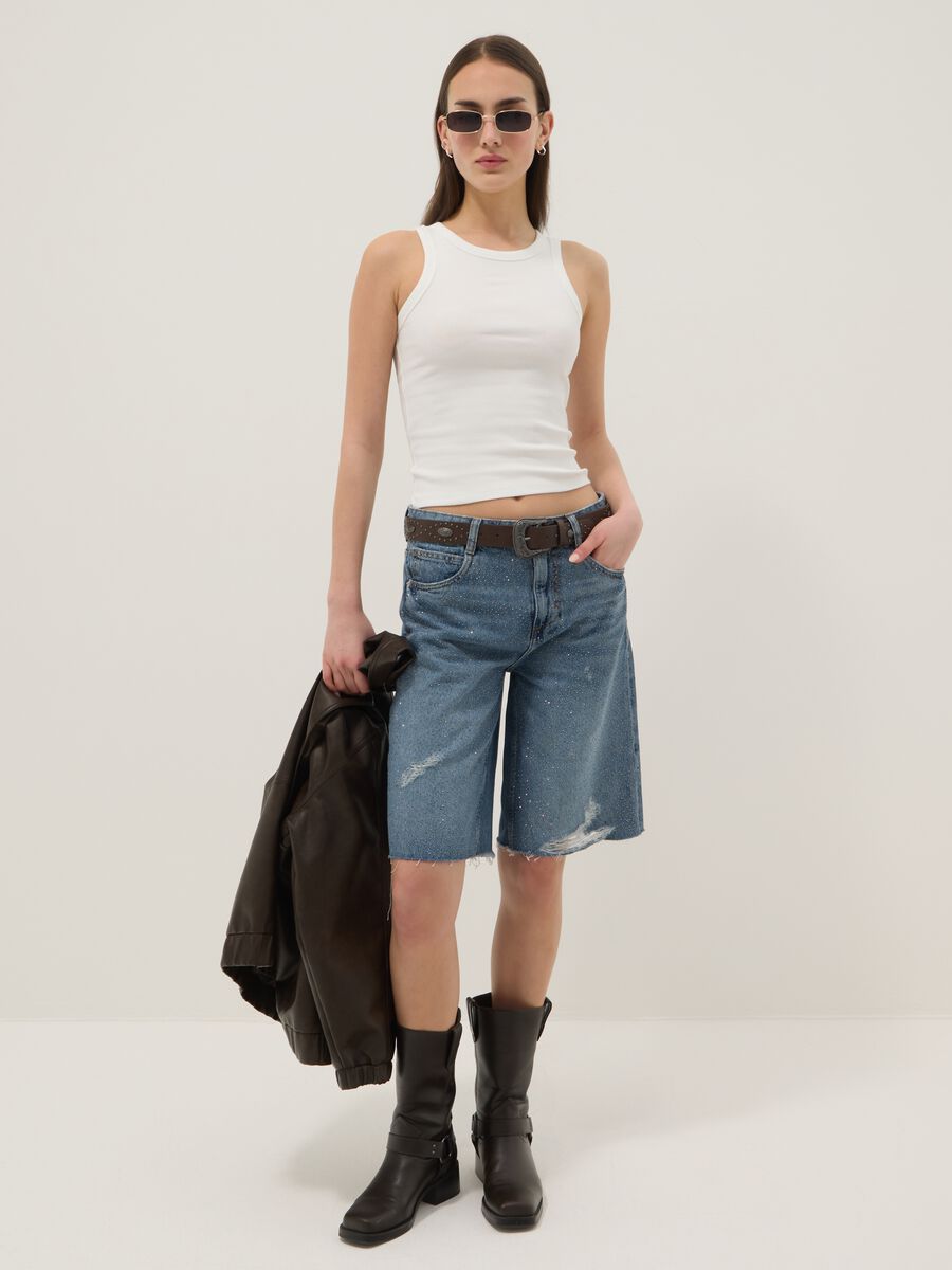 Wei&szlig;es, geripptes Tanktop aus elastischer Baumwolle in figurbetonter Passform_2