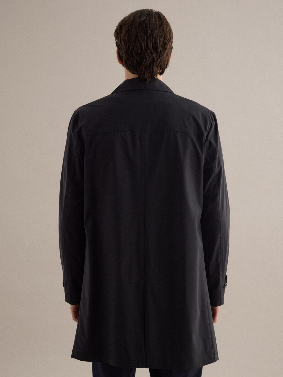 Long black trench coat regular fit with buttons_3