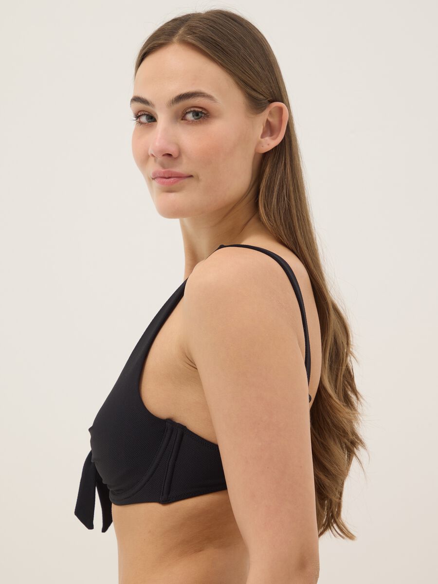 Schwarzes Stretch-Bikini-Top mit Schleife_3