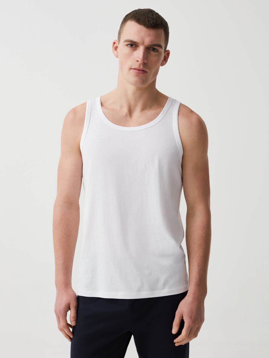 Racer back top with round neck_0