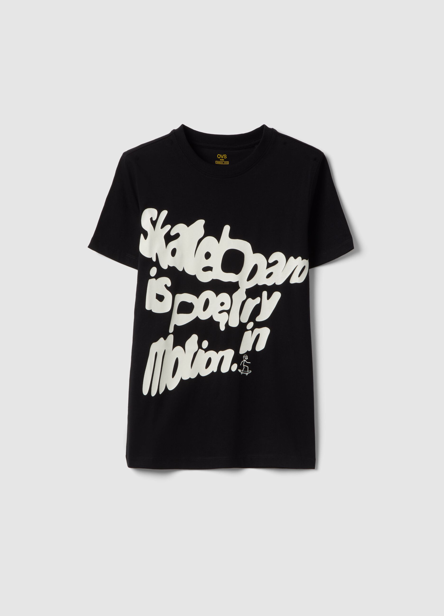 T-shirt preta de algod&atilde;o puro para rapaz regular fit com estampado