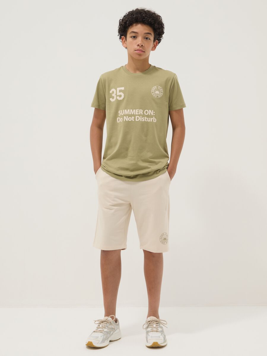 Green pure cotton set with T-shirt and shorts_0