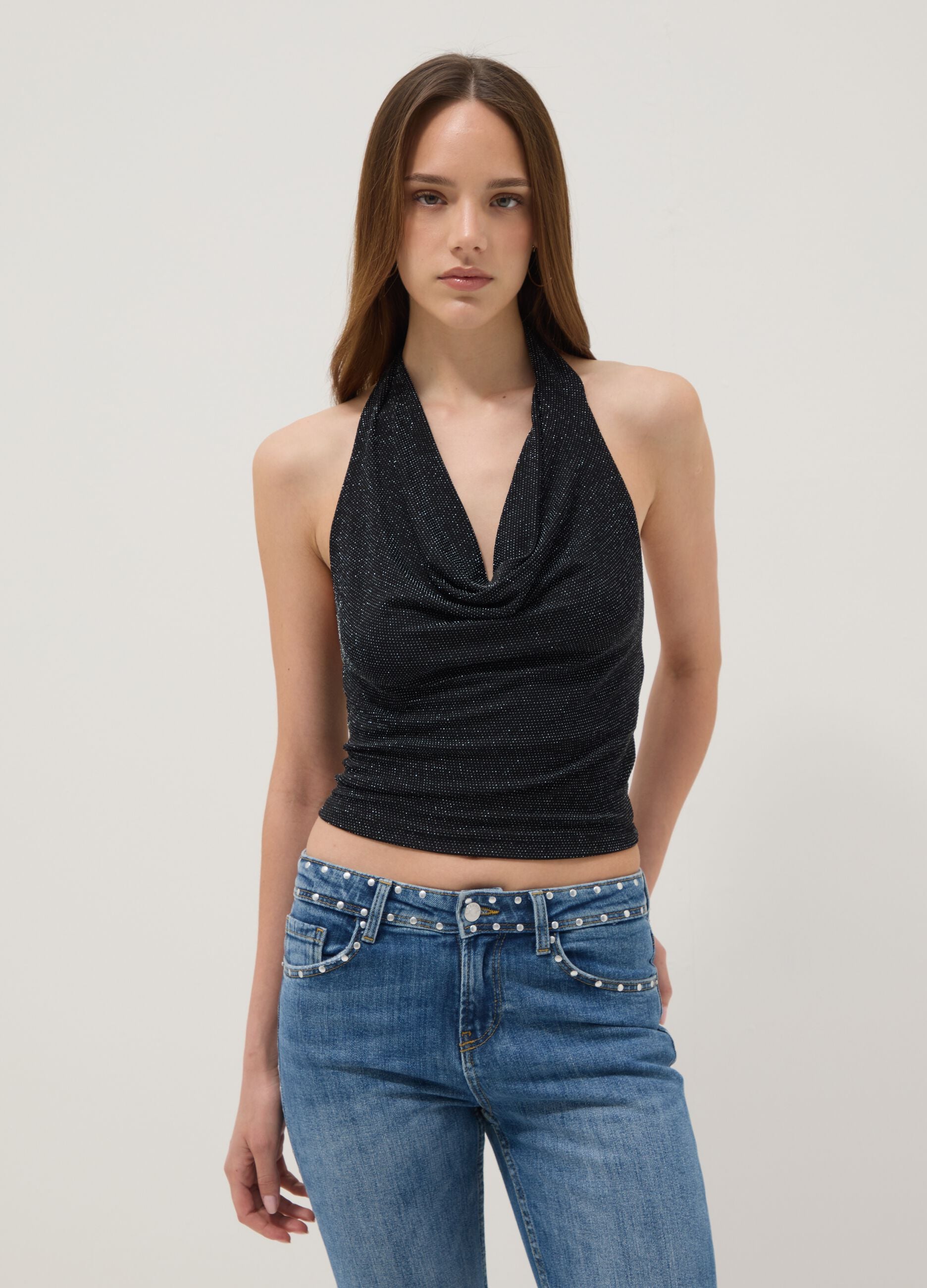 Top halter nero in tessuto elasticizzato regular fit