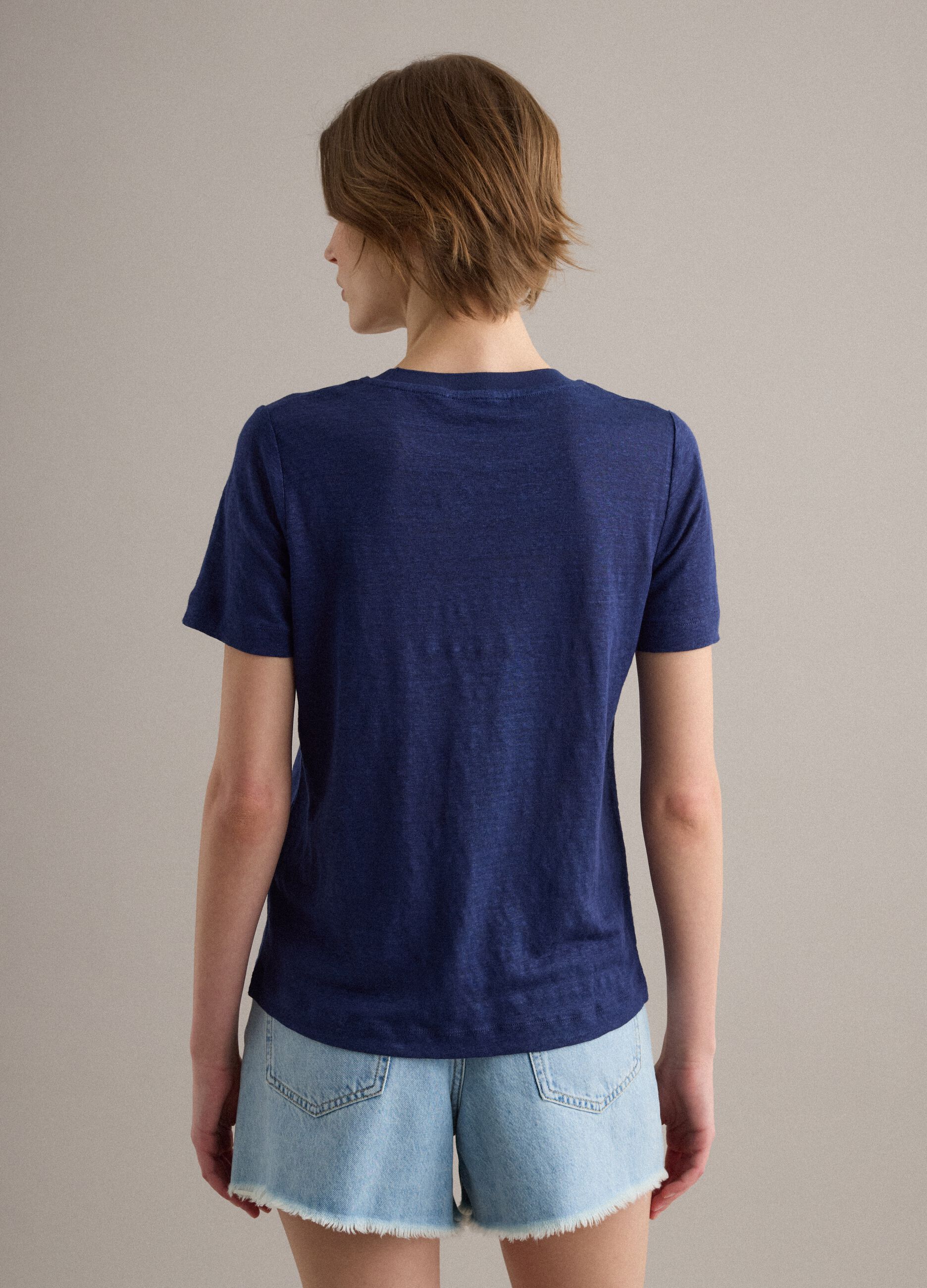Blaues T-Shirt aus reinem Leinen mit kurzen &Auml;rmeln, Regular Fit