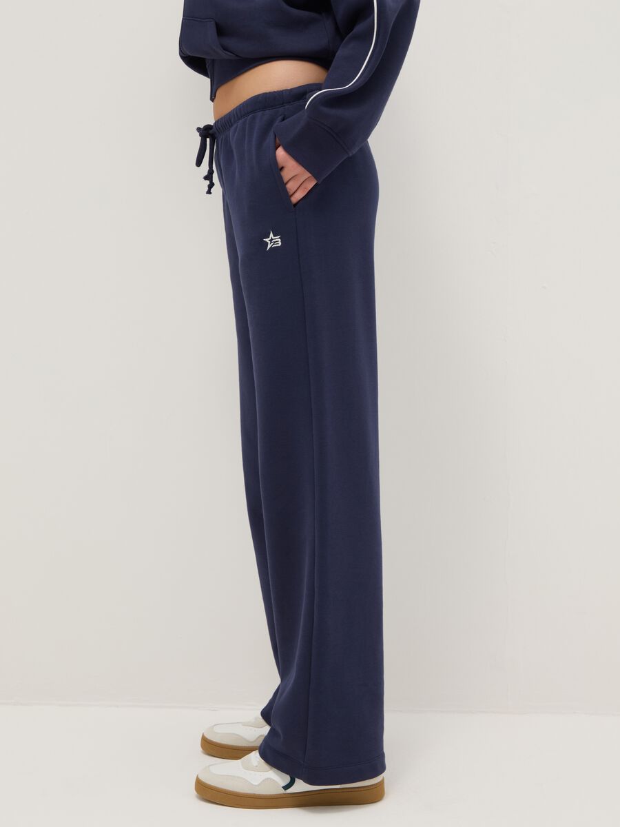 Blue jogger trousers in regular fit cotton blend_3