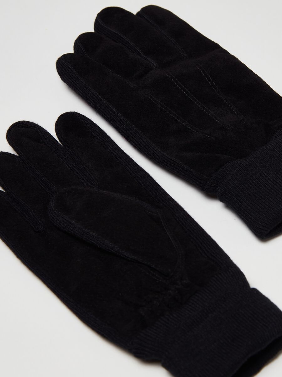 Gloves with suede leather inserts_2