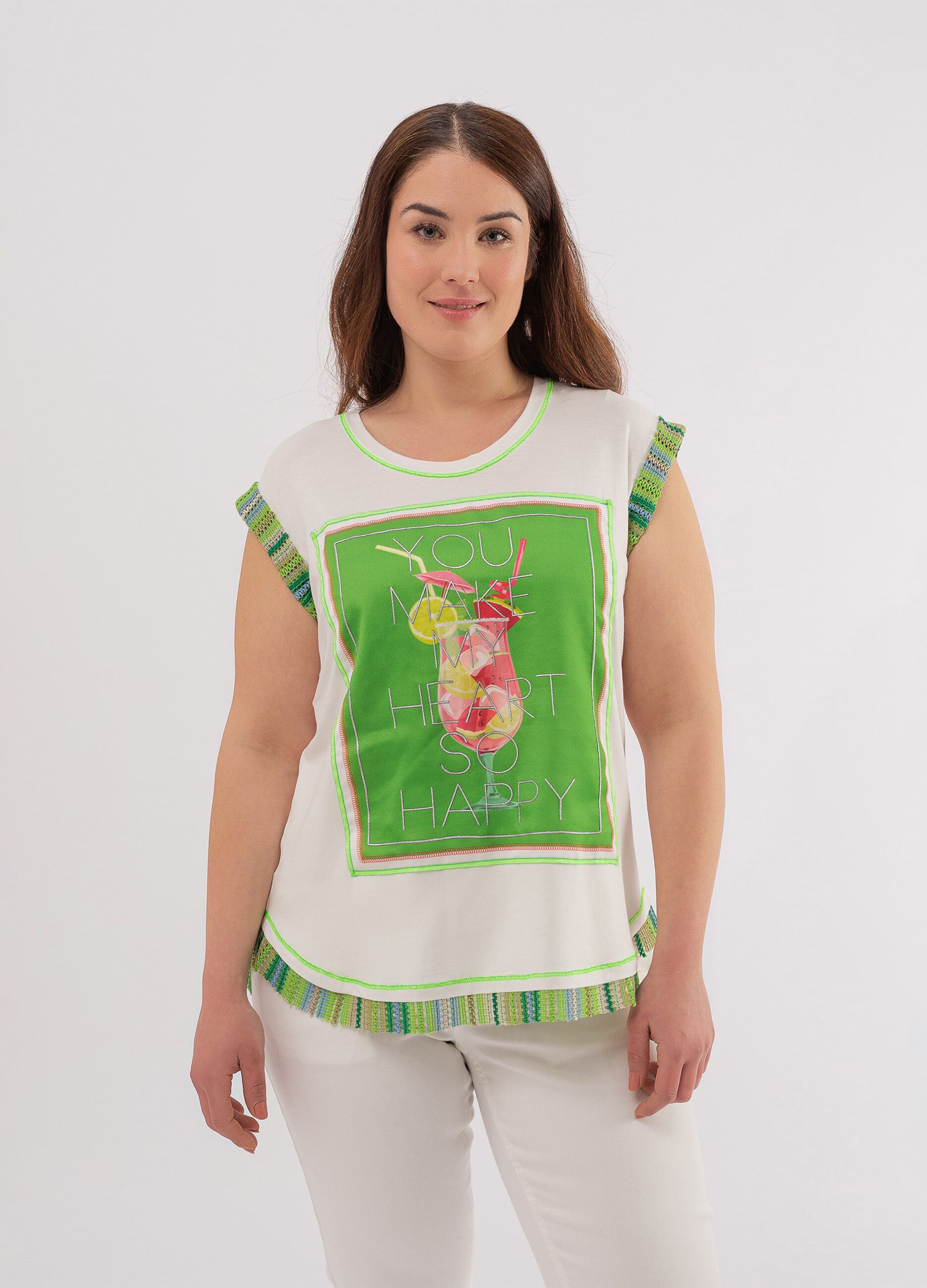 Curvy T-shirt with cocktail print