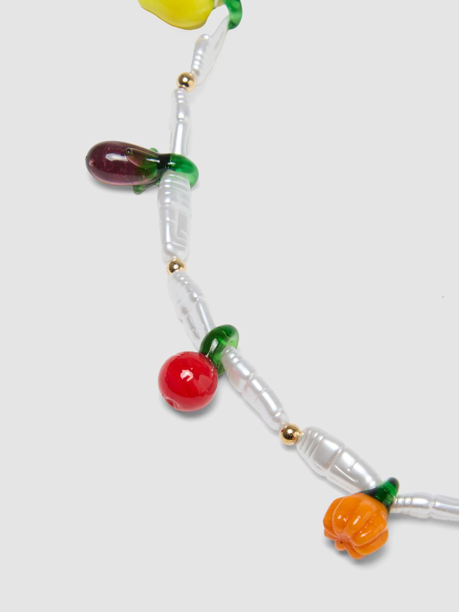 Necklace with transparent beads and fruit-shaped charms_2