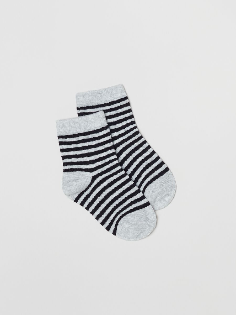 Three-pair pack short stretch socks with design_1