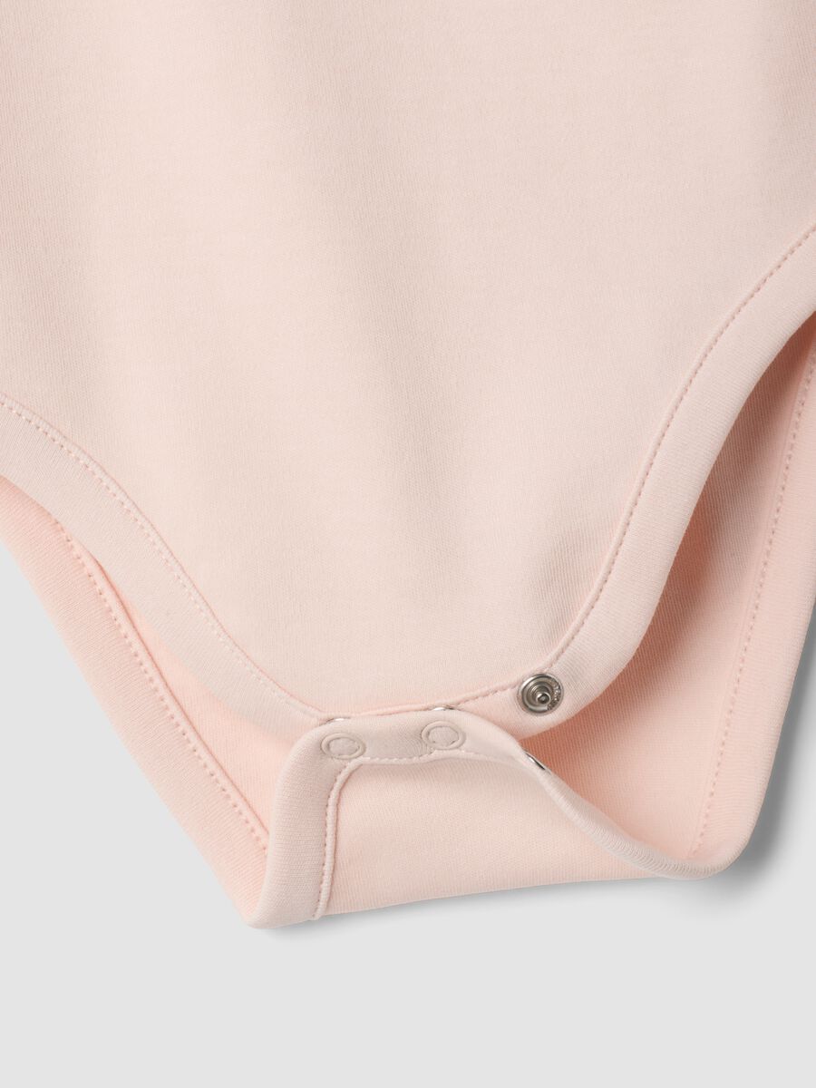 2-pack baby girl bodysuits in pink and beige, 100% organic cotton, crew neck_2