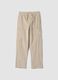 Pantaloni bianchi cargo comfort fit con vita elasticizzata_0
