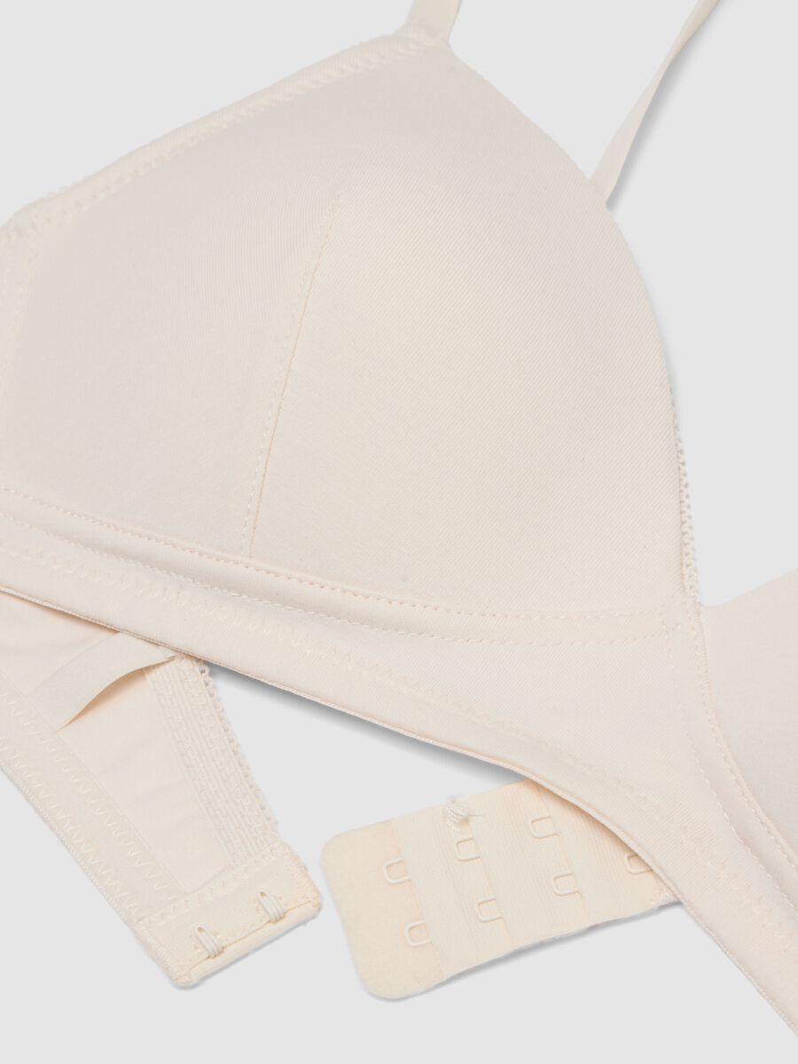 &Lambda;&epsilon;&upsilon;&kappa;ό &epsilon;&lambda;&alpha;&sigma;&tau;&iota;&kappa;ό &beta;&alpha;&mu;&beta;&alpha;&kappa;&epsilon;&rho;ό &sigma;&omicron;&upsilon;&tau;&iota;έ&nu; &mu;&epsilon; &epsilon;&lambda;&alpha;&phi;&rho;&iota;ά &epsilon;&nu;ί&sigma;&chi;&upsilon;&sigma;&eta;_5