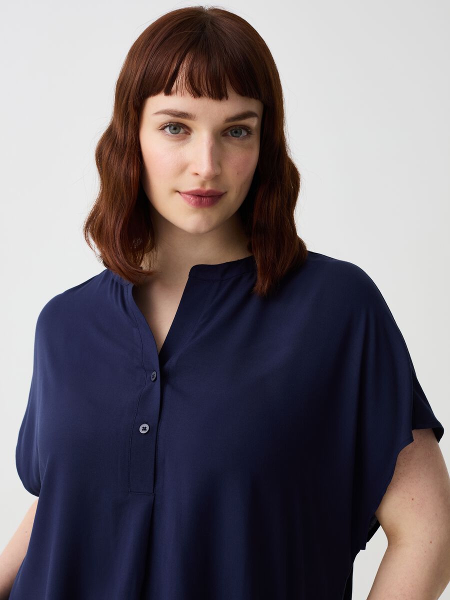 Curvy viscose blouse with buttons_1