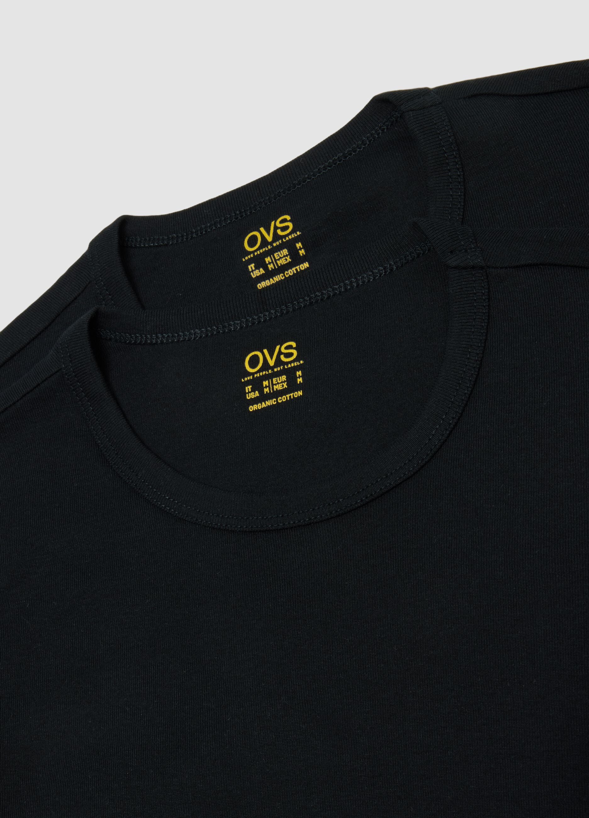2-pack black crew-neck T-shirts in pure organic cotton, regular fit