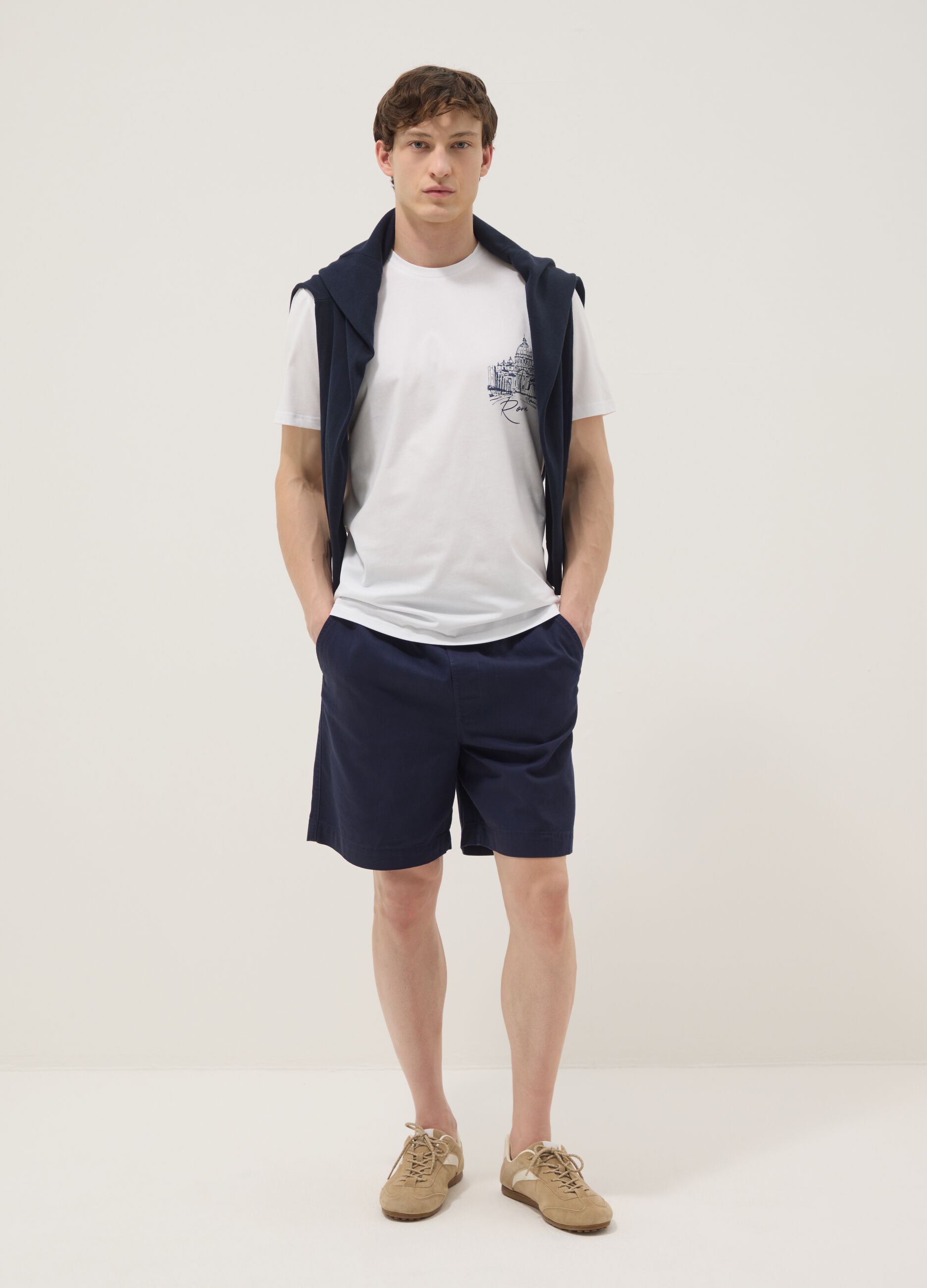 White pure cotton T-shirt with chest print, regular fit