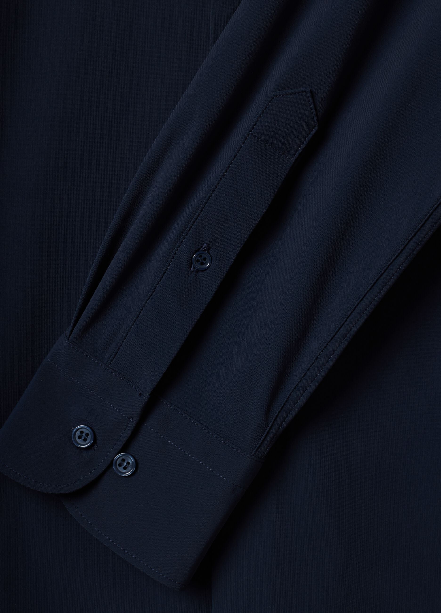 Blue slim-fit shirt in breathable stretch fabric with 4-way stretch