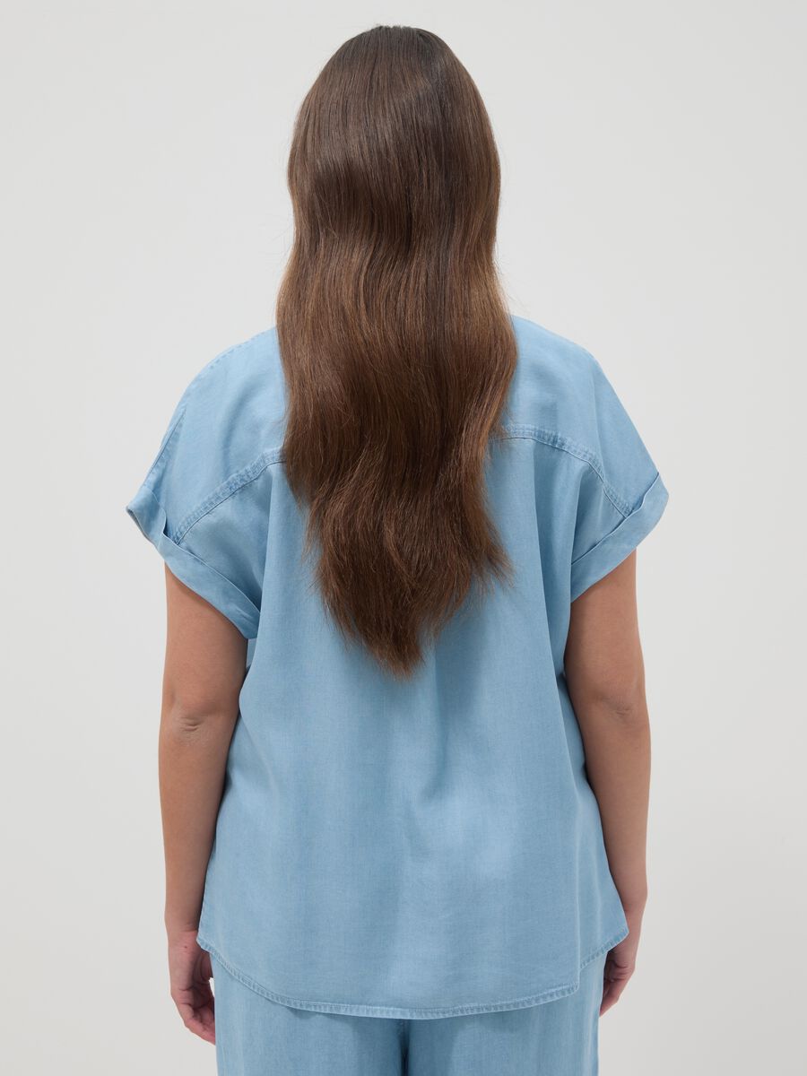 Blaue Bluse aus reinem Lyocell im Regular Fit mit Stehkragen_2