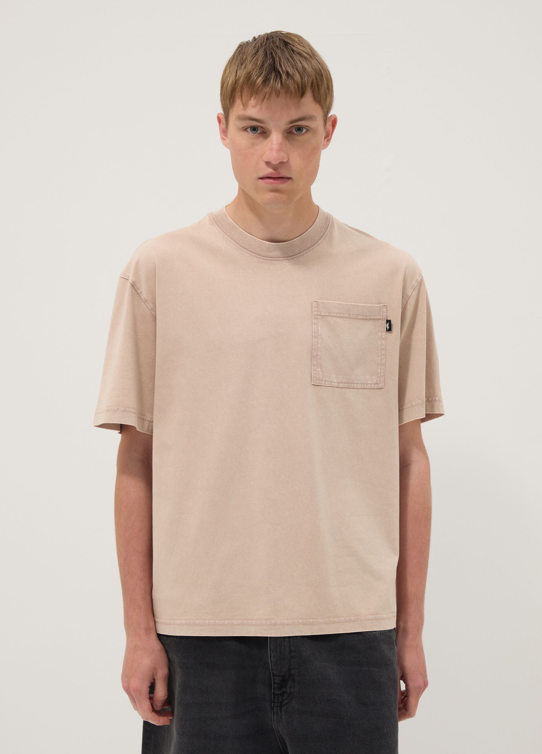 Beige pure cotton T-shirt with chest pocket, regular fit