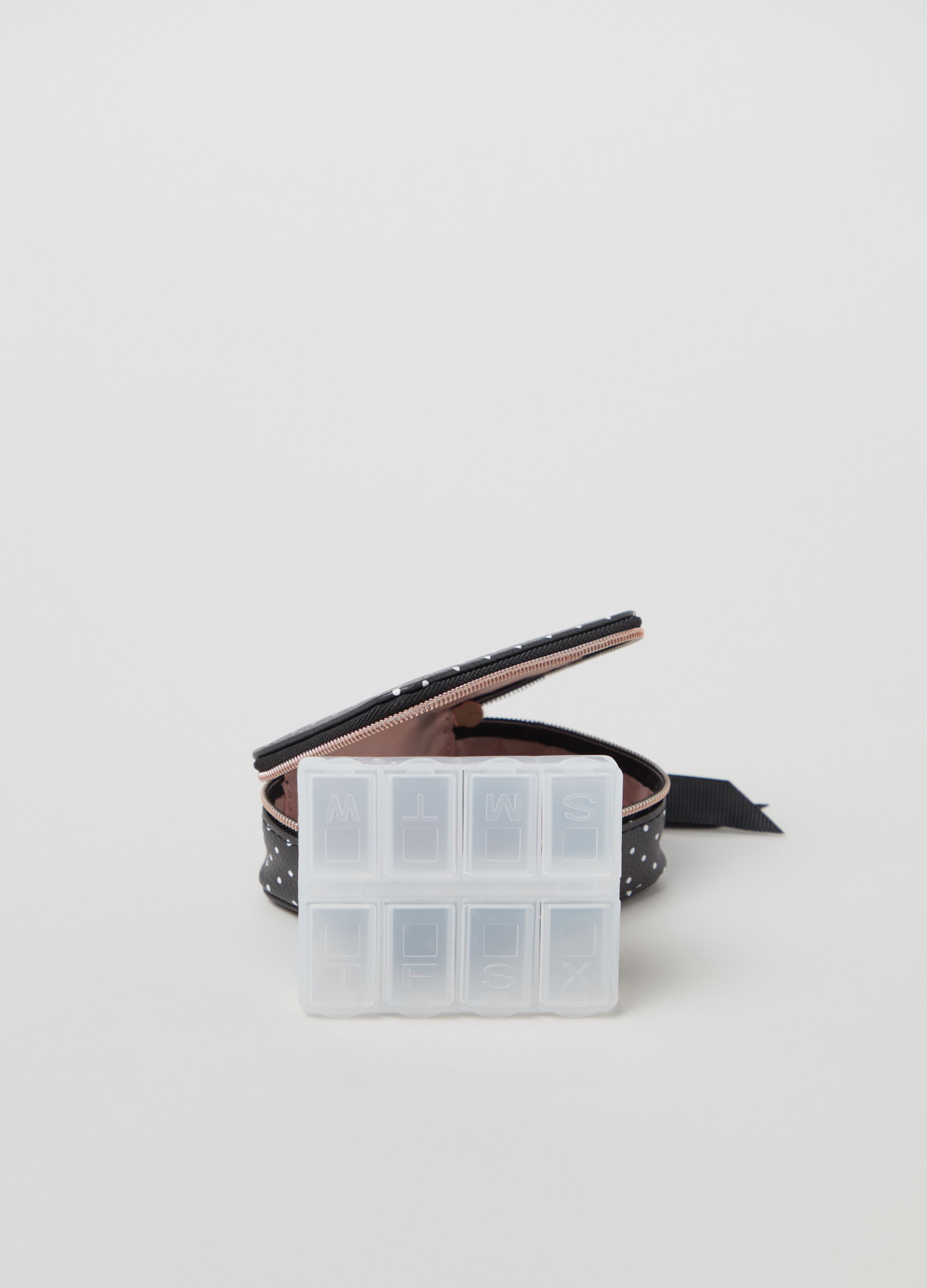 Woman's Black/White Pill box case