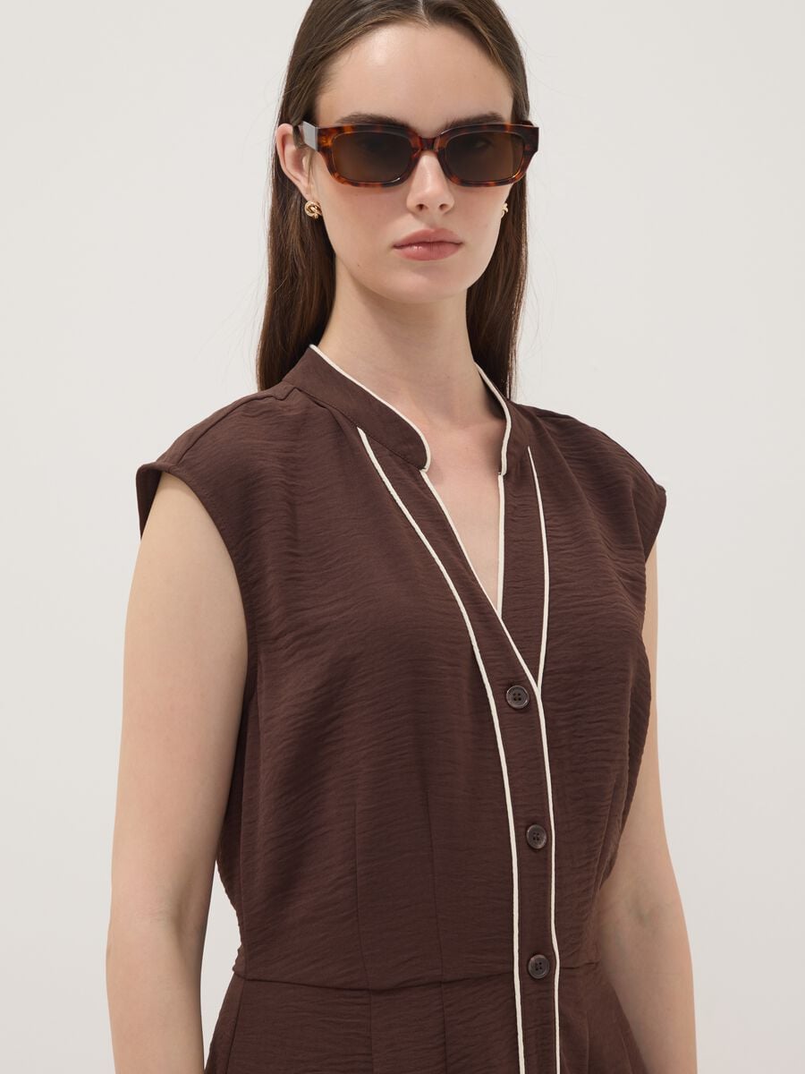 Long brown V-neck button-through dress, regular fit_2