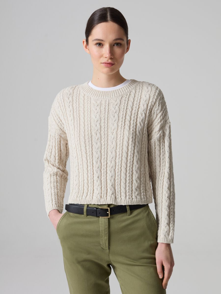 Pullover with cable-knit design_0