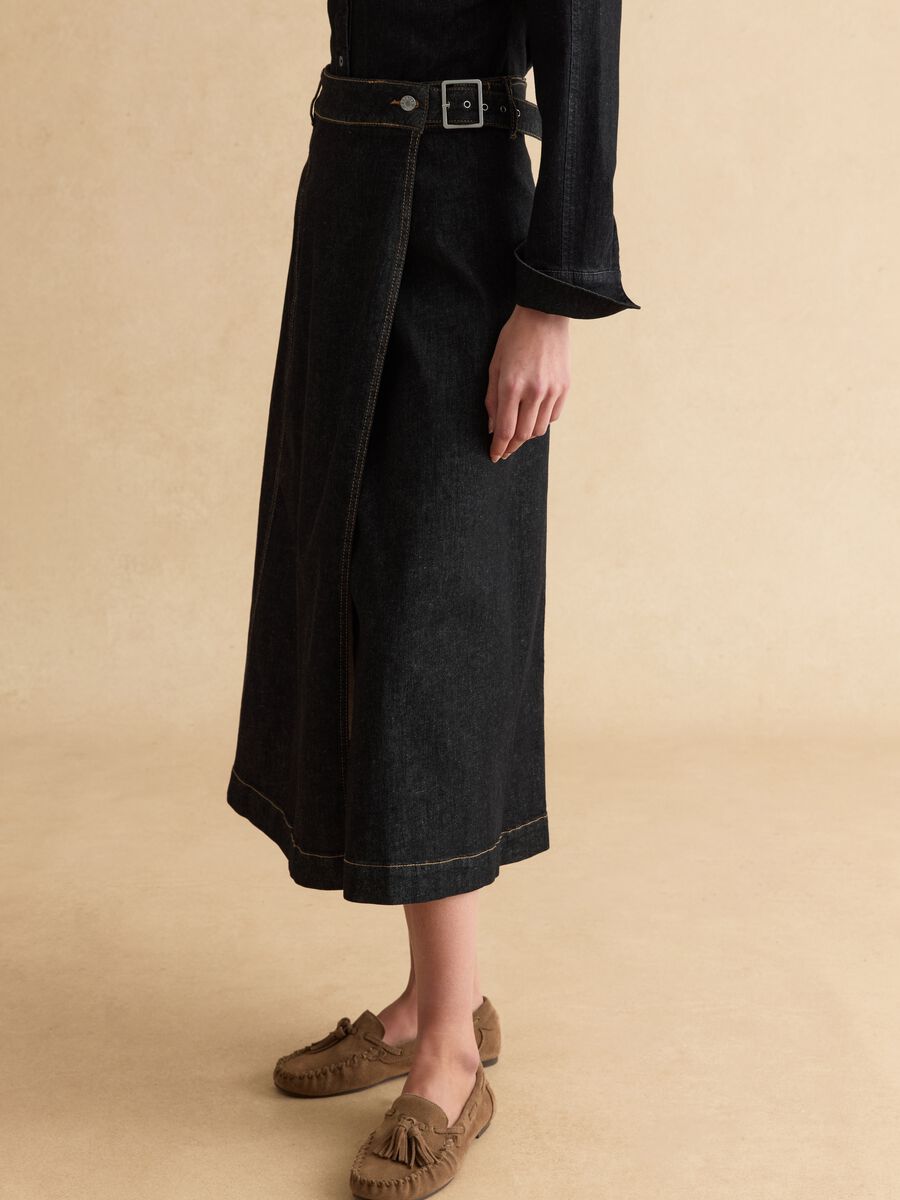 Saia de algod&atilde;o el&aacute;stico preta regular fit com cinto_3