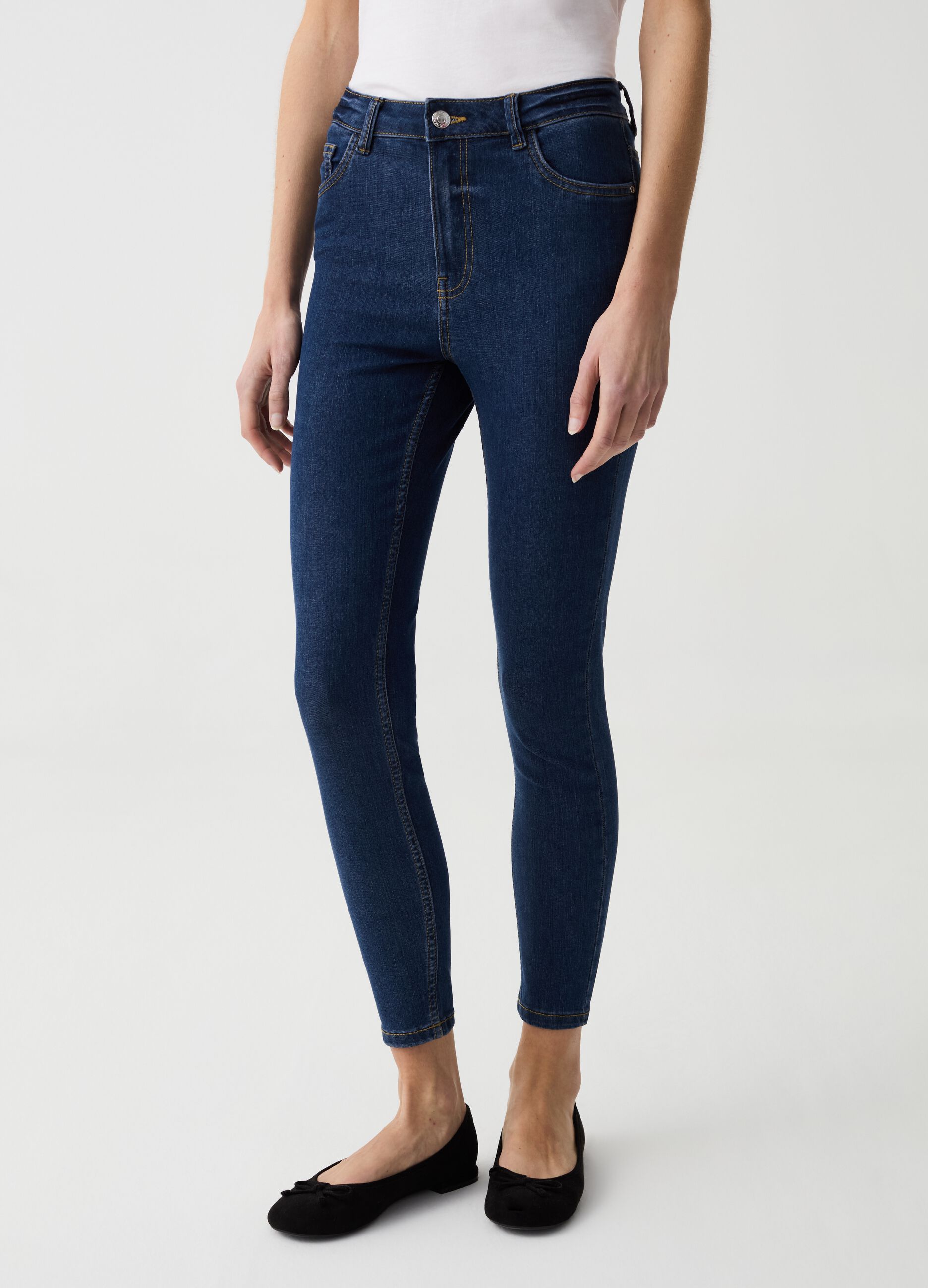 Skinny-fit crop jeans