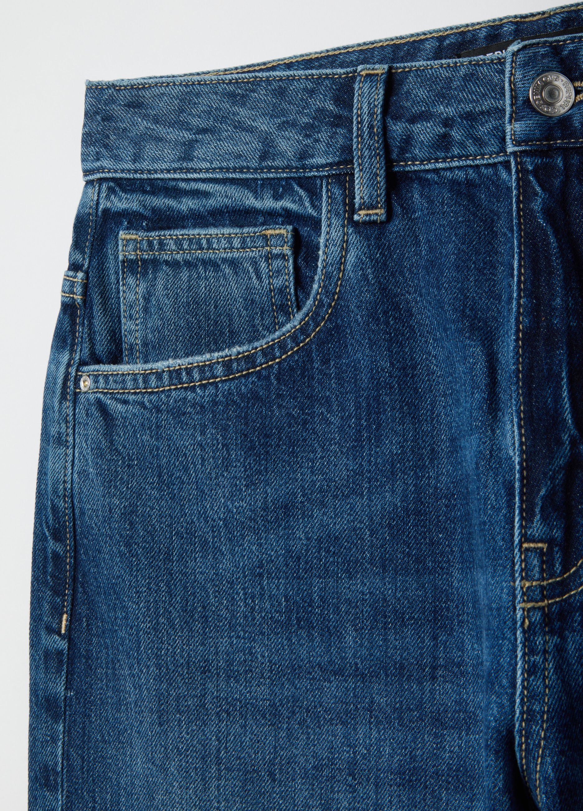 &Tau;&zeta;&iota;&nu; &alpha;&pi;ό &kappa;&alpha;&theta;&alpha;&rho;ό &beta;&alpha;&mu;&beta;ά&kappa;&iota; &mu;&pi;&lambda;&epsilon; baggy fit
