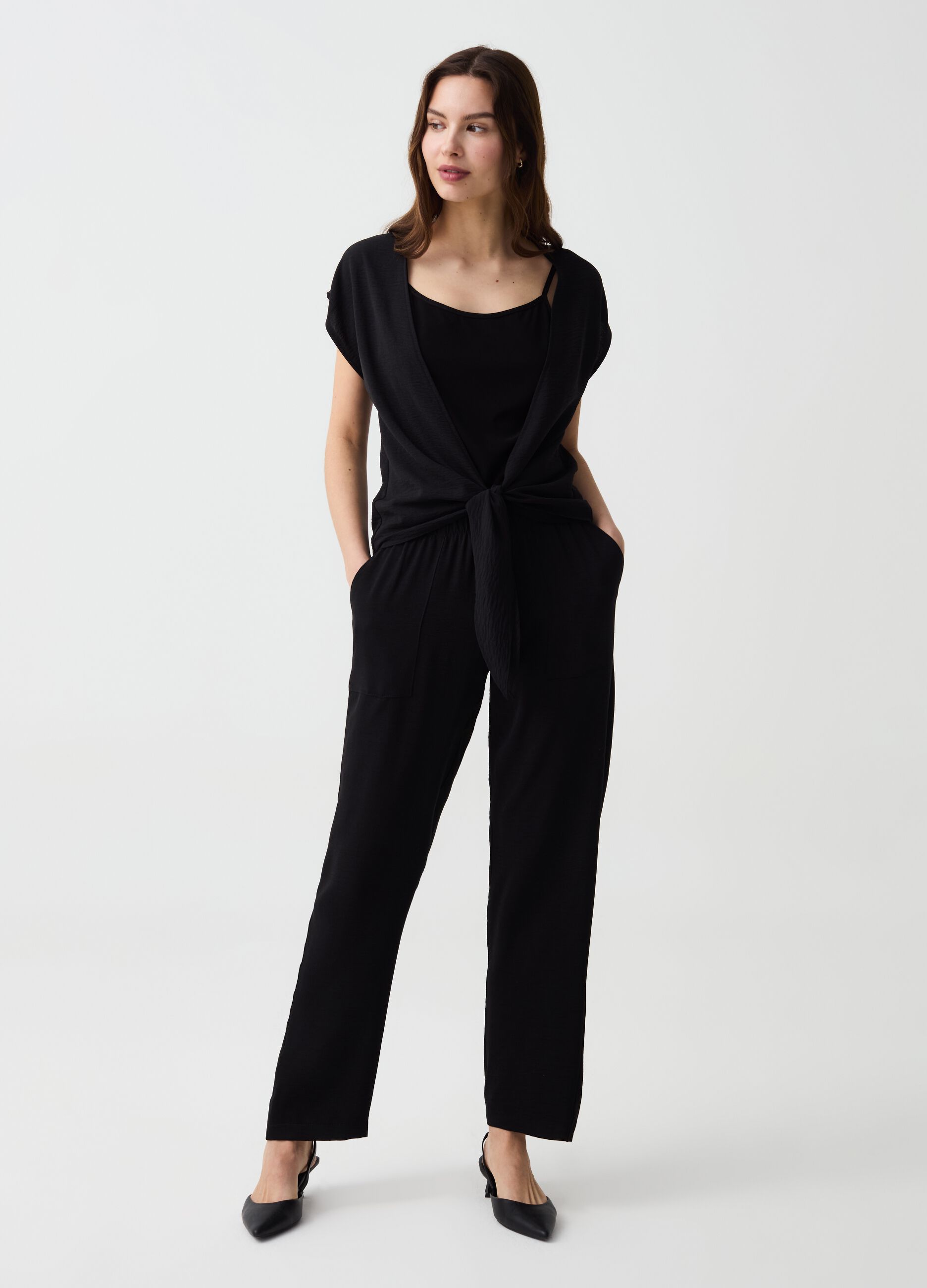 Straight-fit trousers with raised stitching