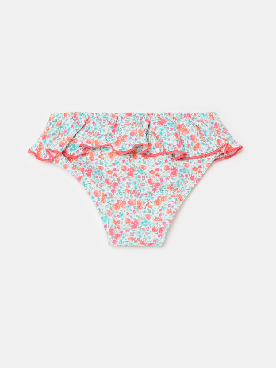 Bikini briefs with floral pattern and flounce_1