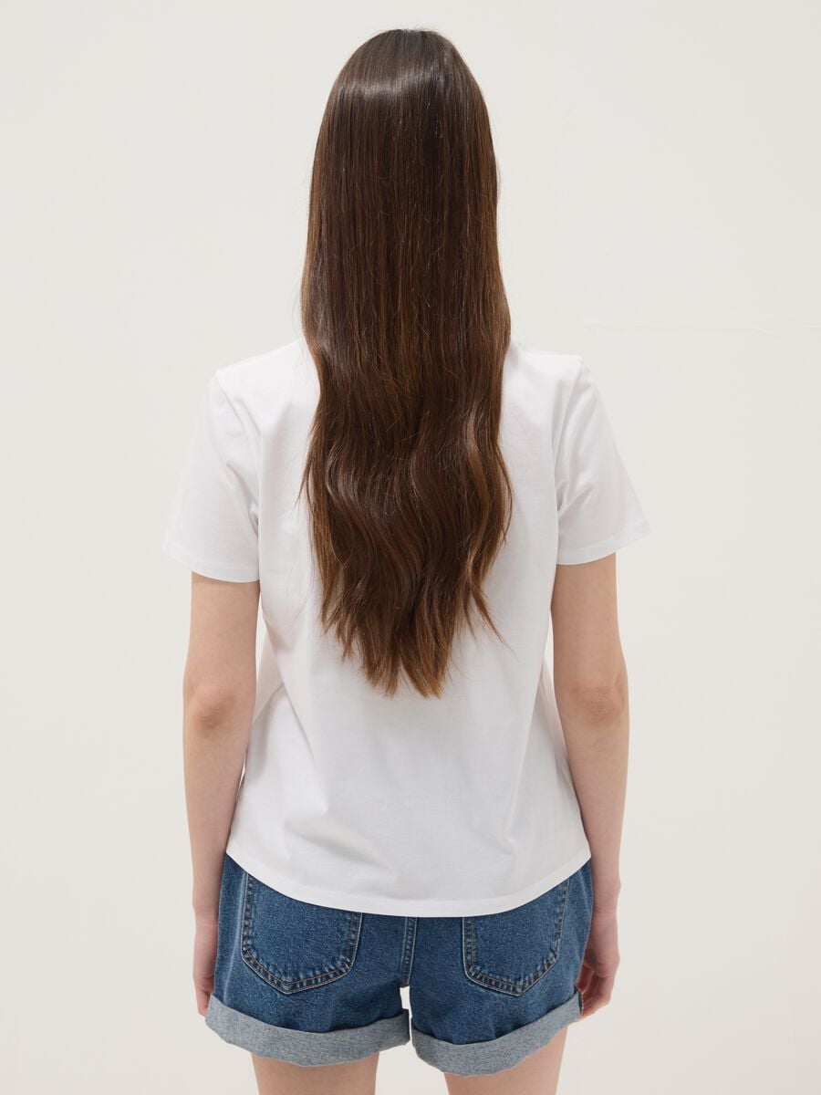 Camiseta blanca de algod&oacute;n puro con bordados de estrellas_3