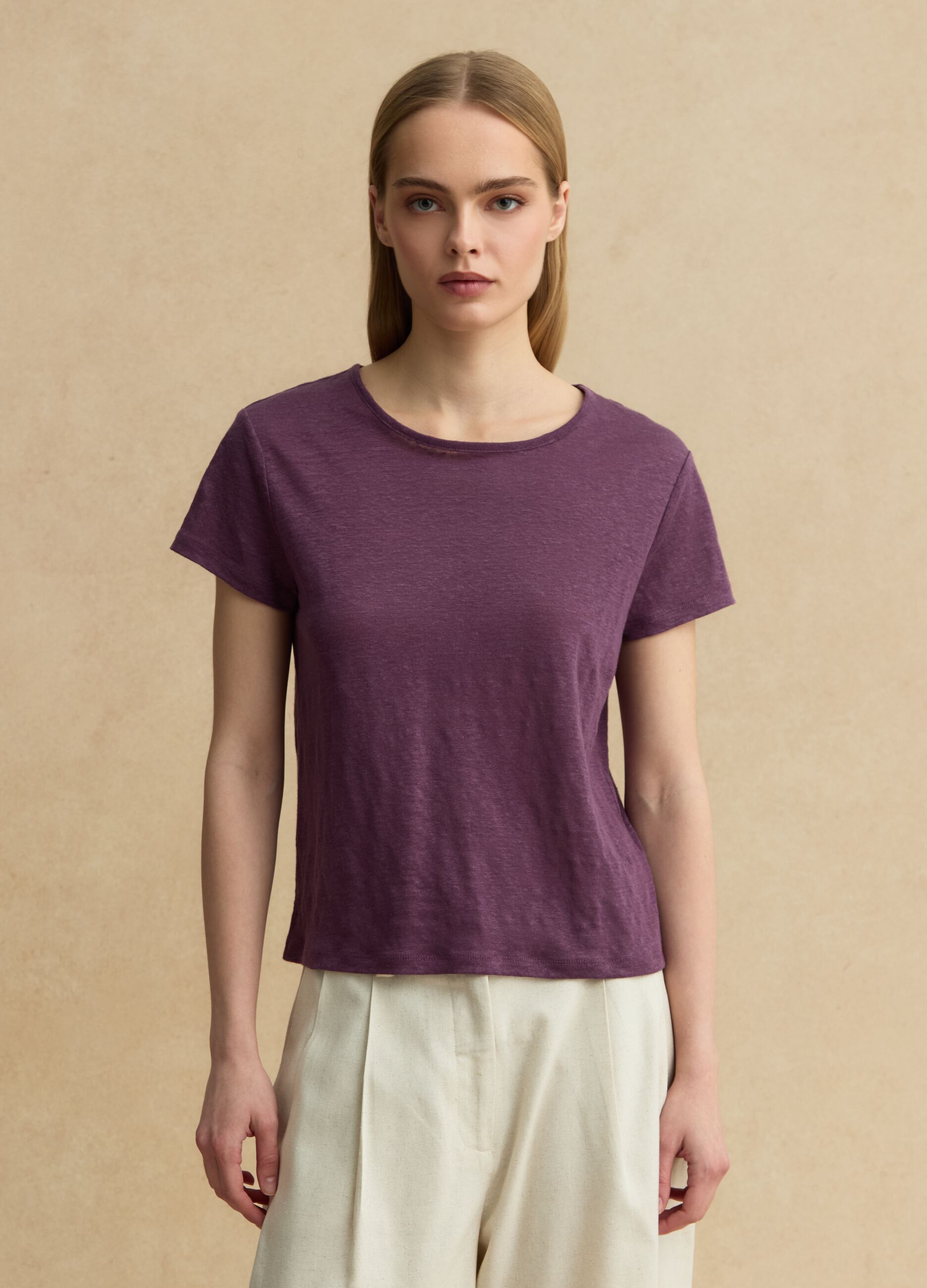 Violettes Kurzarm-T-Shirt aus reinem Leinen, Regular Fit