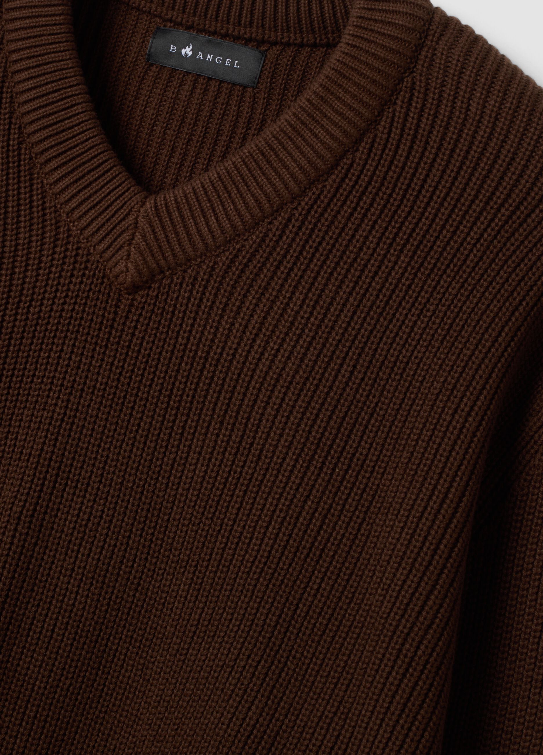 Brauner Pullover aus reiner Baumwolle mit tiefem V-Ausschnitt, Regular Fit