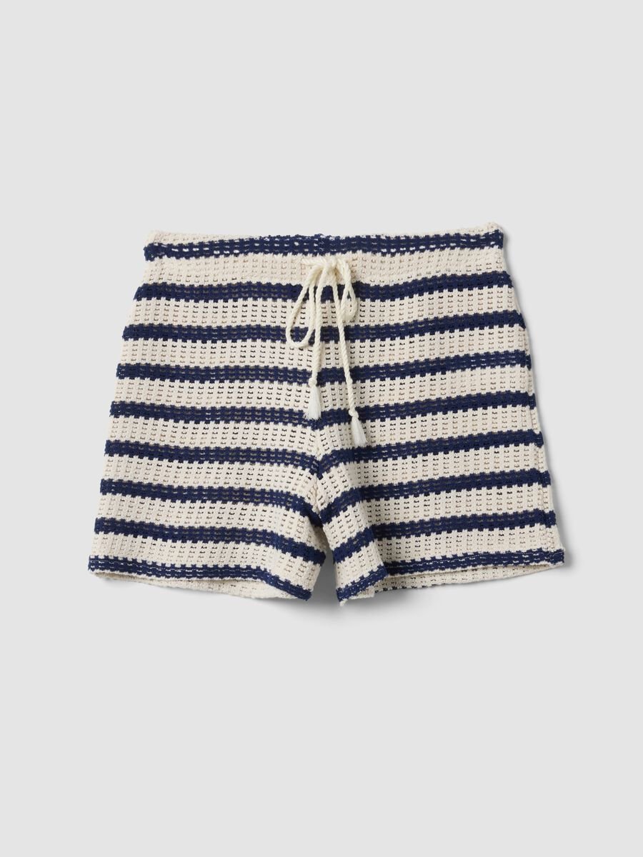 Blue and white striped stretch cotton crochet shorts, regular fit_4