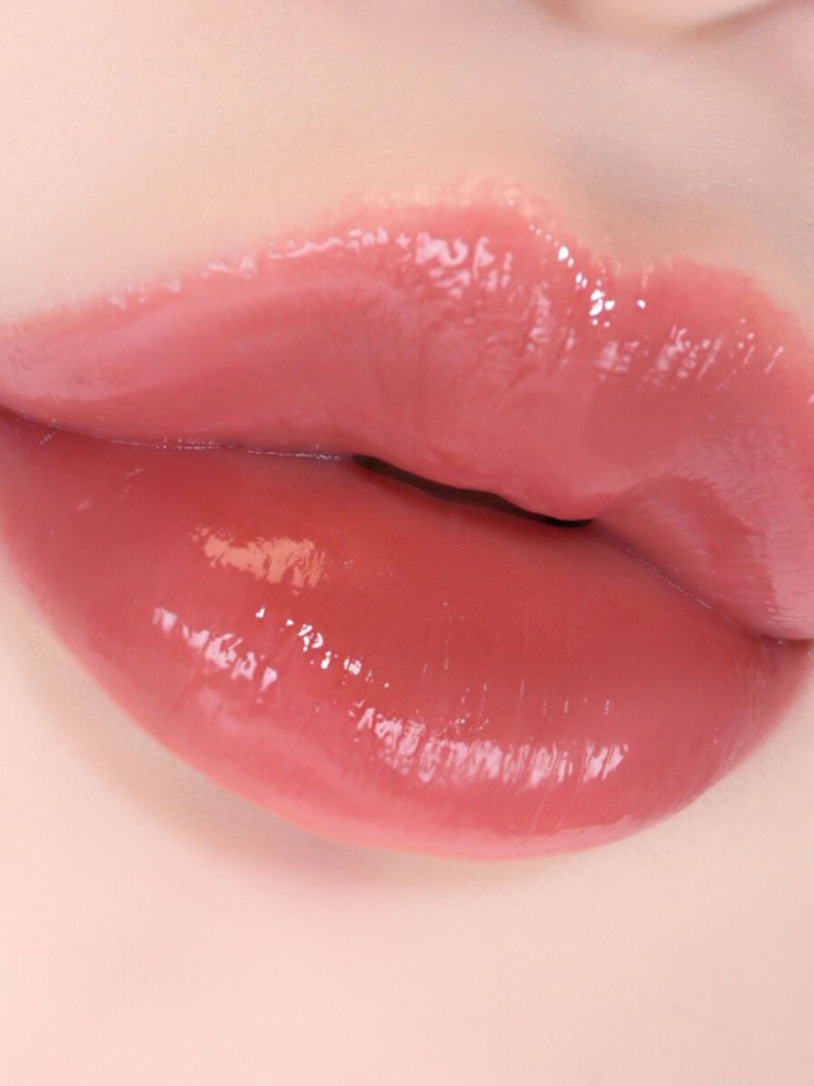 Water-based lip tint that provides great brightness with a light, long-lasting finish_2