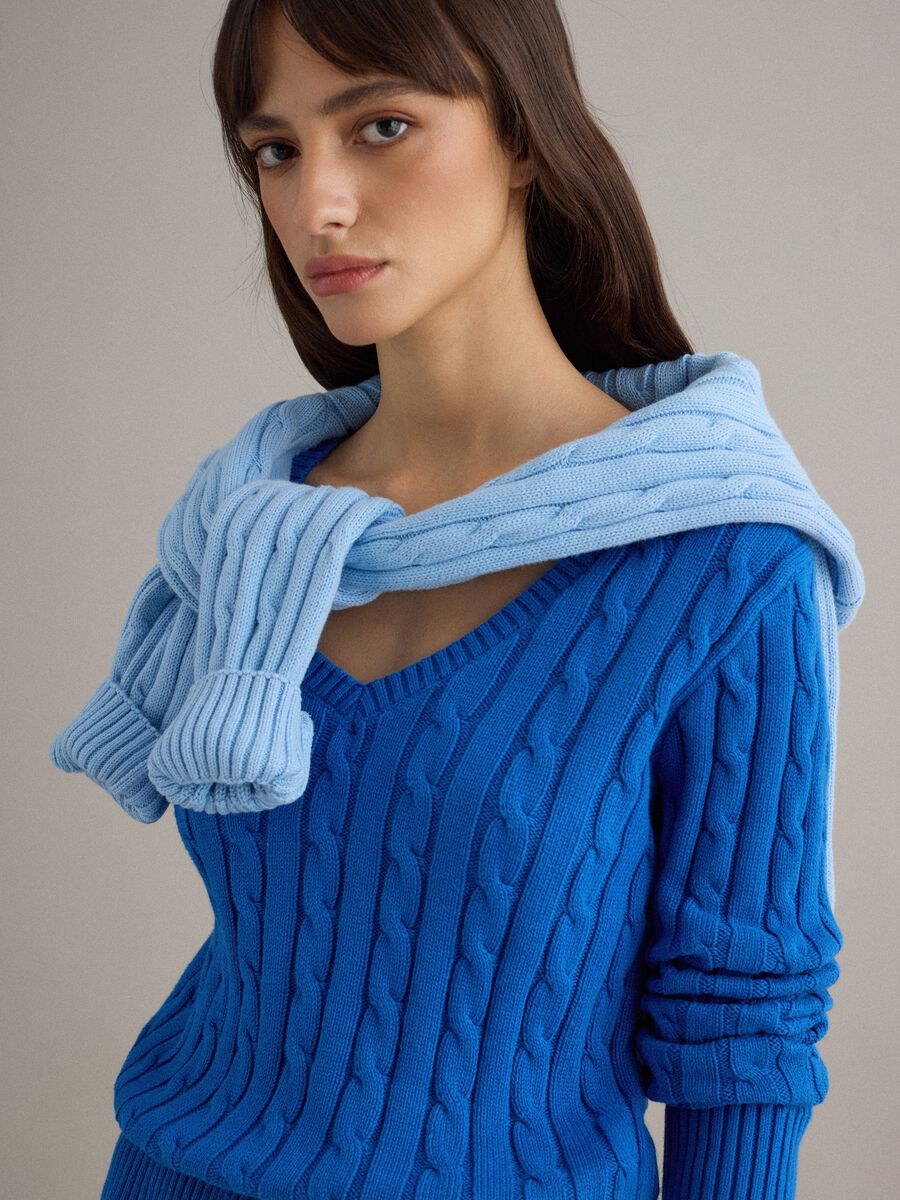 Blue pure cotton regular fit pullover with cable knit_0