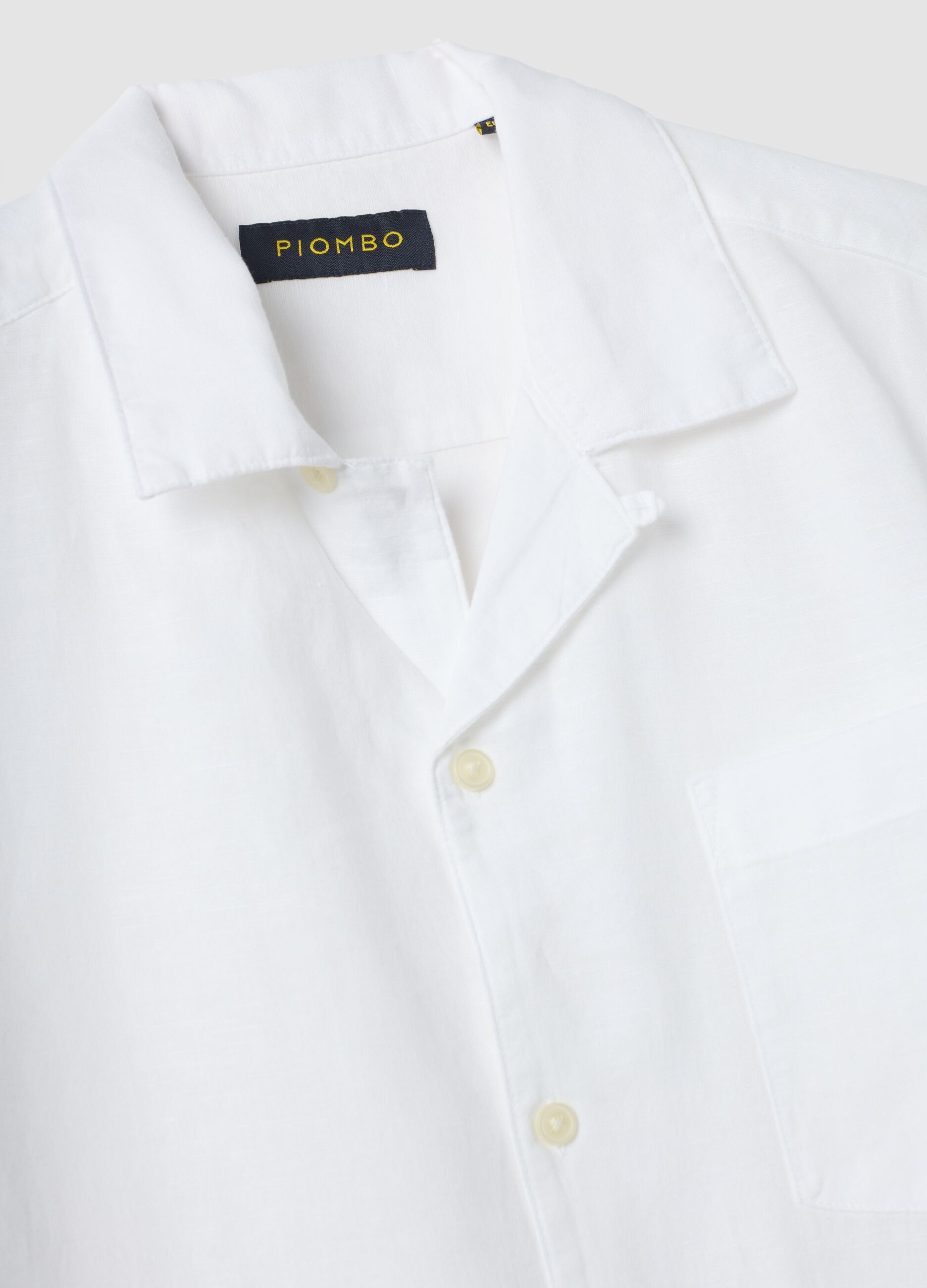 White linen-cotton blend shirt with bowling collar, regular fit