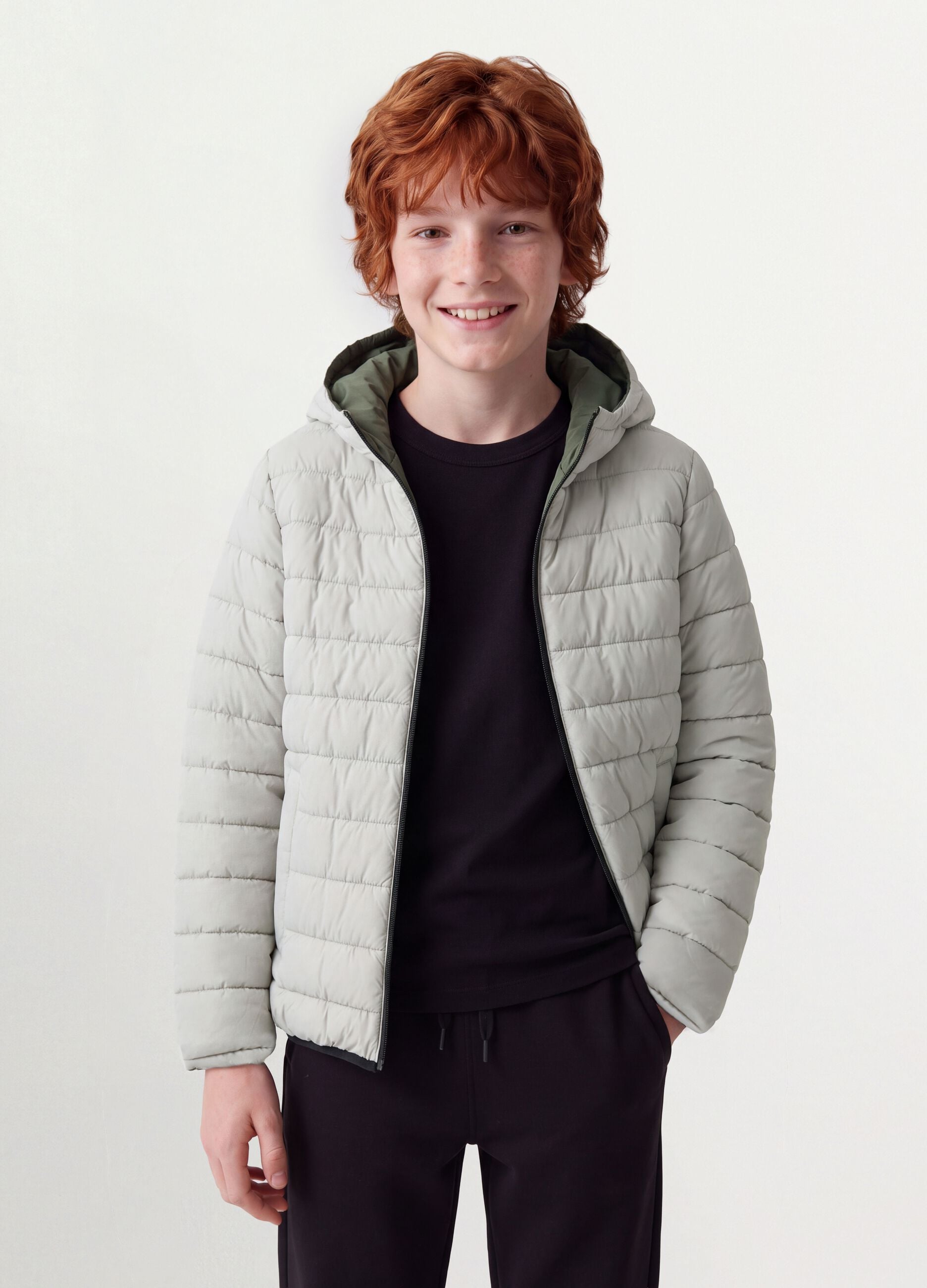 Casaco Ultralight revers&iacute;vel acolchoado com capuz em cinzento e verde