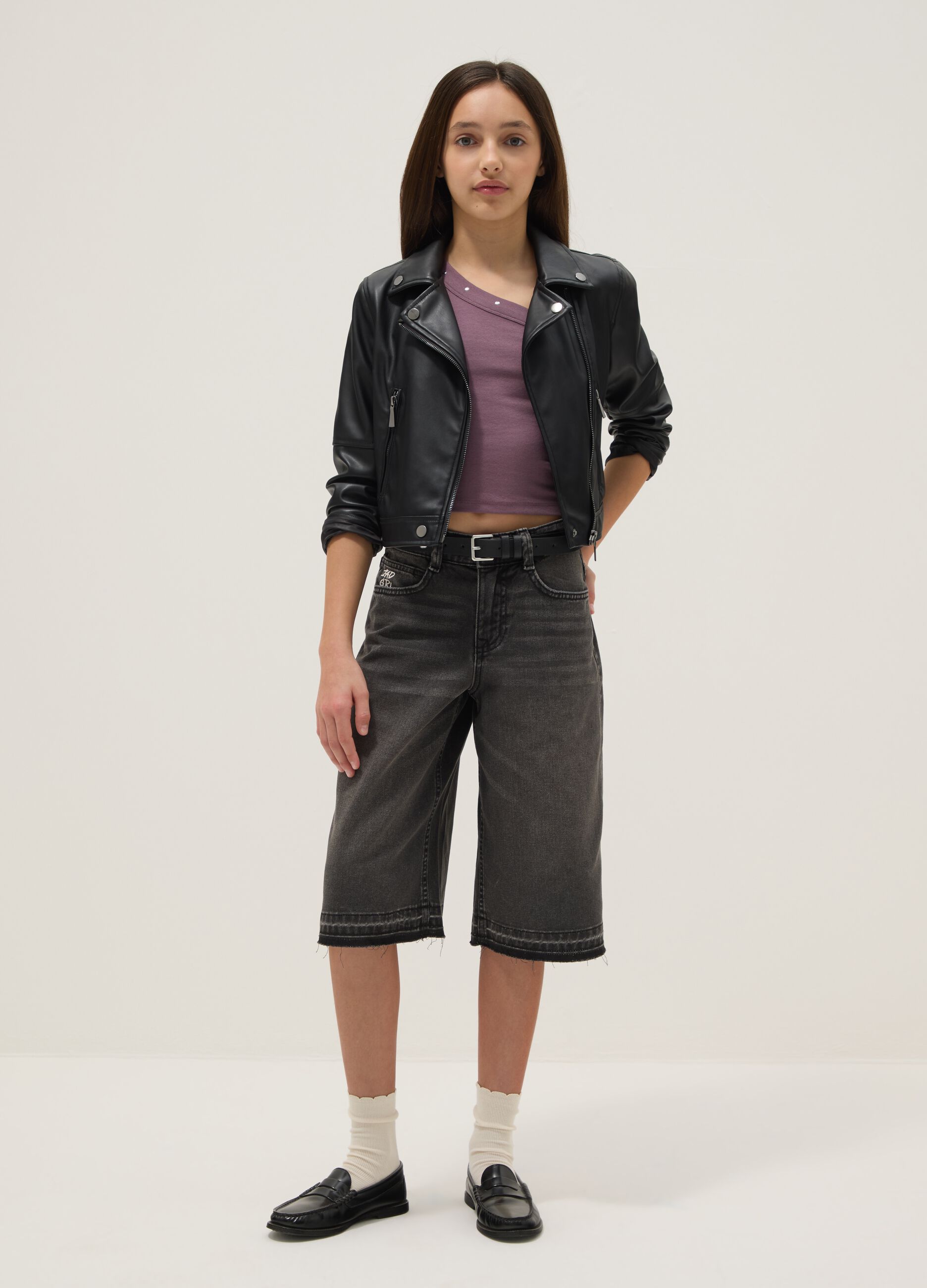 Girls&rsquo; black 100% cotton denim shorts &ndash; skater fit