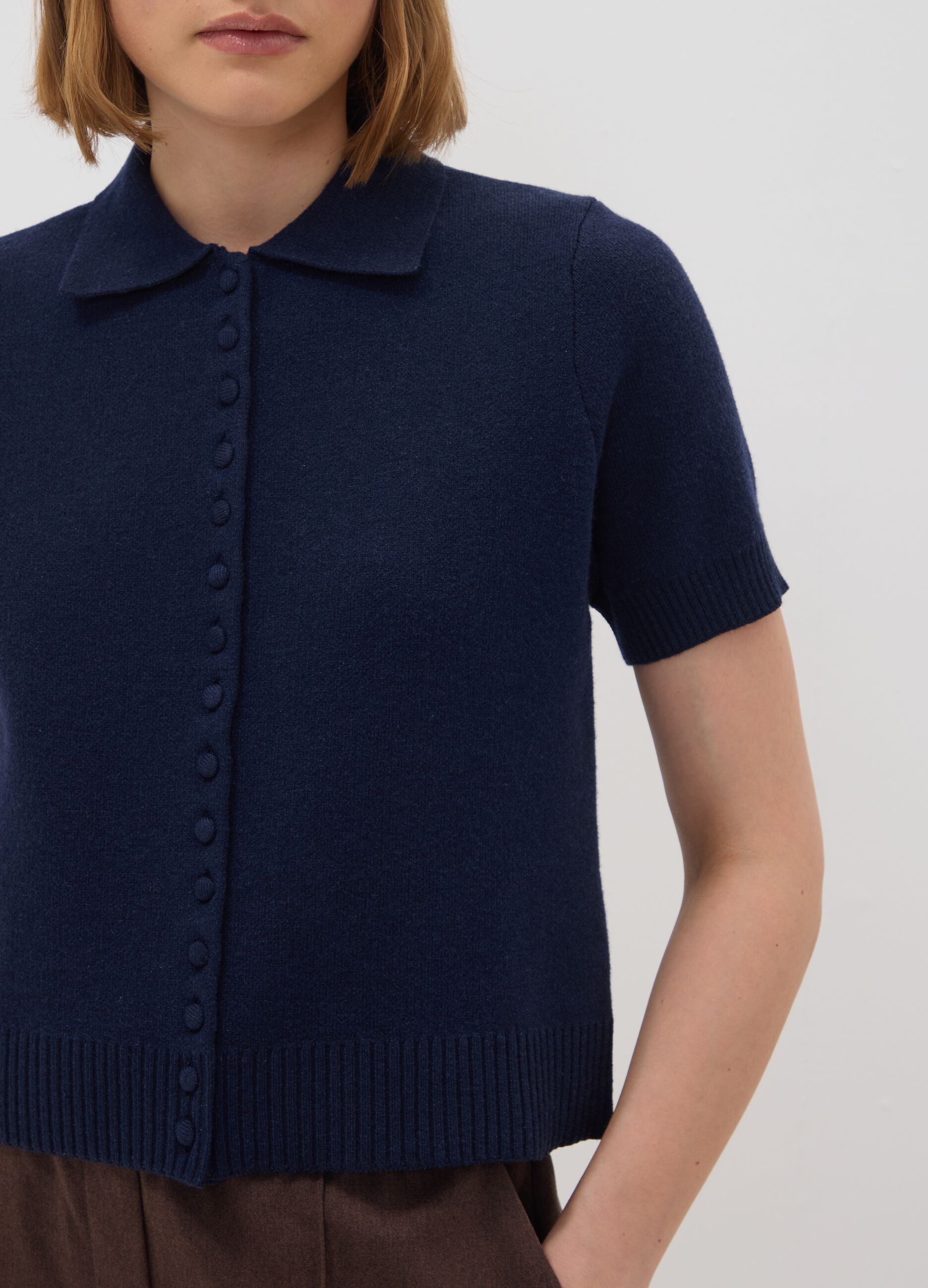 Cardigan blu in misto lana con colletto polo regular fit